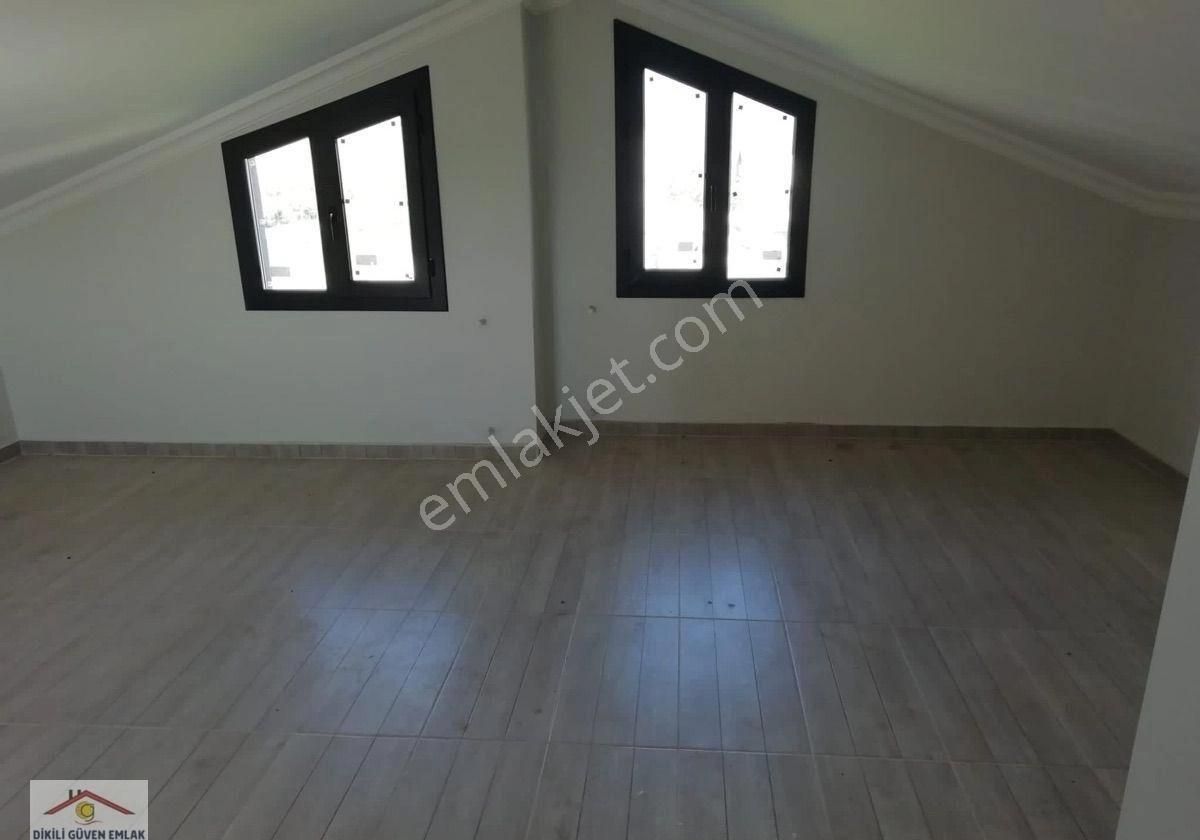 Dikili Güven Emlak'tan Cumhuriyet Mahallesinde Satılık Müstakil Tekli Villa - Görsel 6