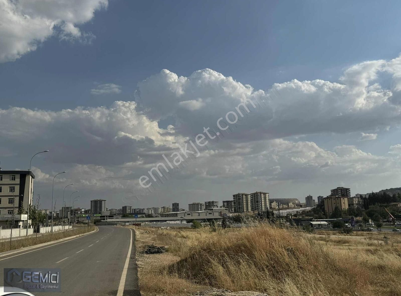 Gaziantep Şehitkamil Satılık Ticari İmarlı GEMİCİDEN TİCARİ İMARLI ARSA..