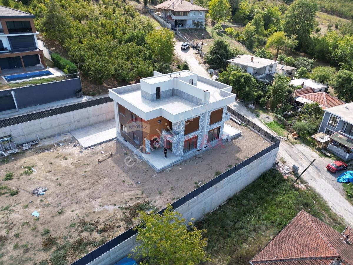 Serdivan Kuruçeşme Satılık Villa SAKARYA SERDİVAN DA  MANZARALI -LÜKS -EŞSİZ YAŞAM ALANI