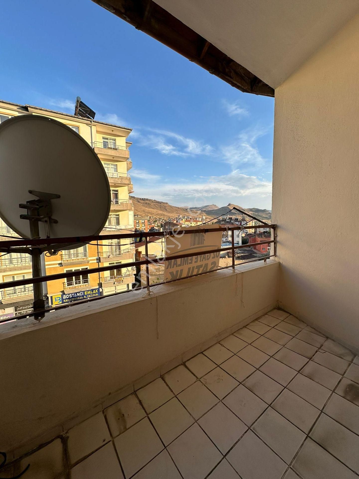 Öz Gaye Emlaktan Develi İbrahimağa Mahallesinde Satılık Daire - Görsel 3