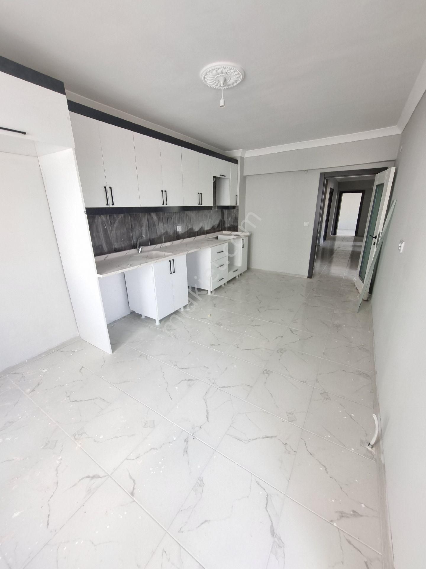 Akyurt Yeşiltepe Satılık Daire  AKYURT YEŞİLTEPE MAH FIRSAT  3+1 140 m2 FULL YAPILI DAİRE