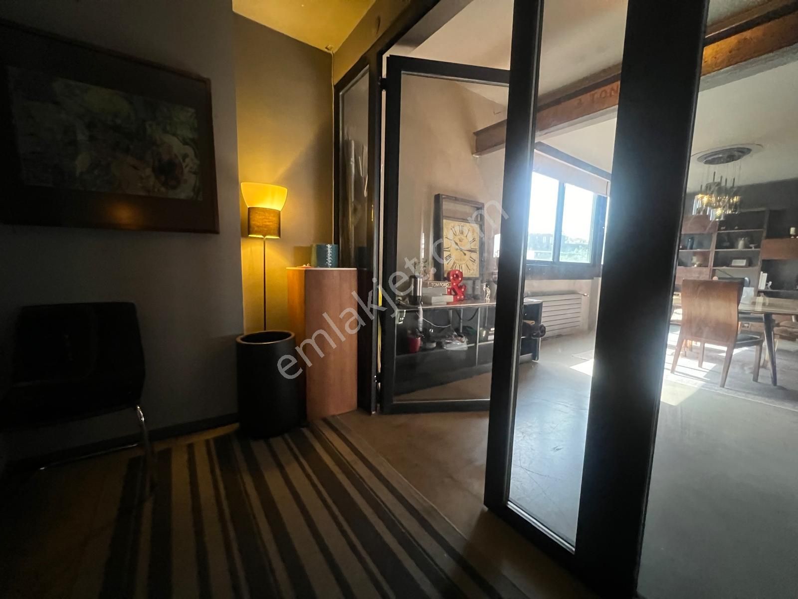 Şişli Bomonti' De İçi Full Yenilenmiş Muhteşem Loft Daire - Görsel 14