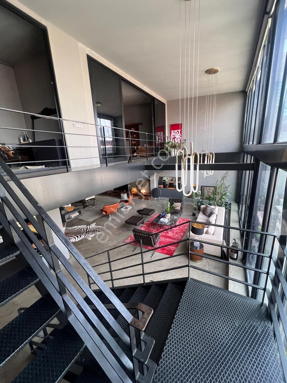 Şişli Bomonti' De İçi Full Yenilenmiş Muhteşem Loft Daire - Görsel 16