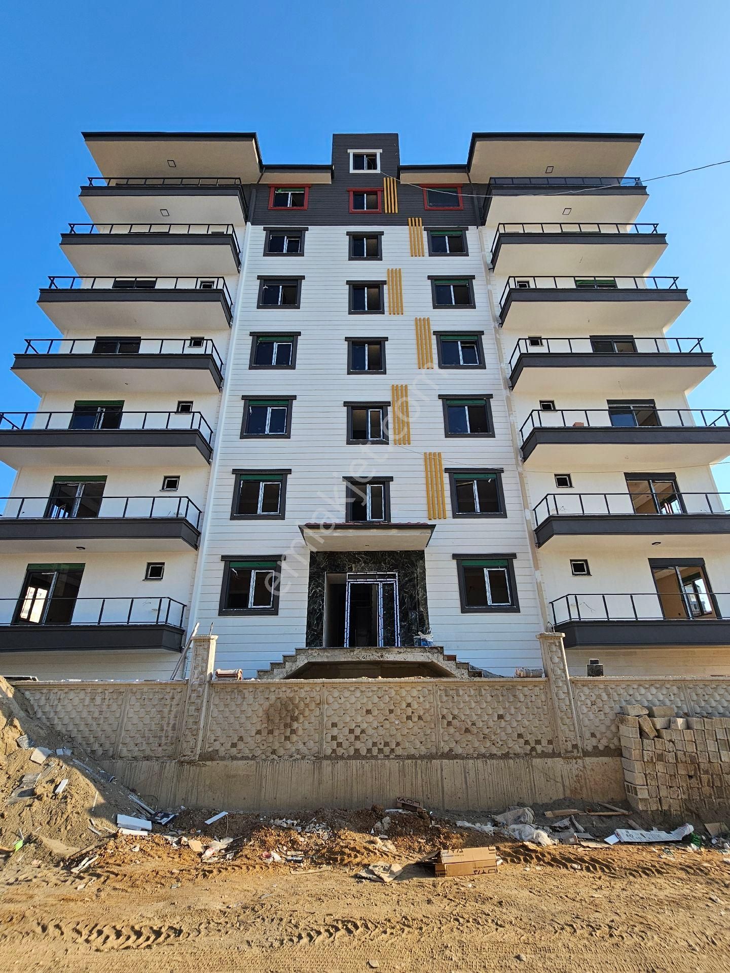 Serik Eminceler Satılık Daire EMİNCELER ULTRA LÜKS 192 M2 DAİRELER