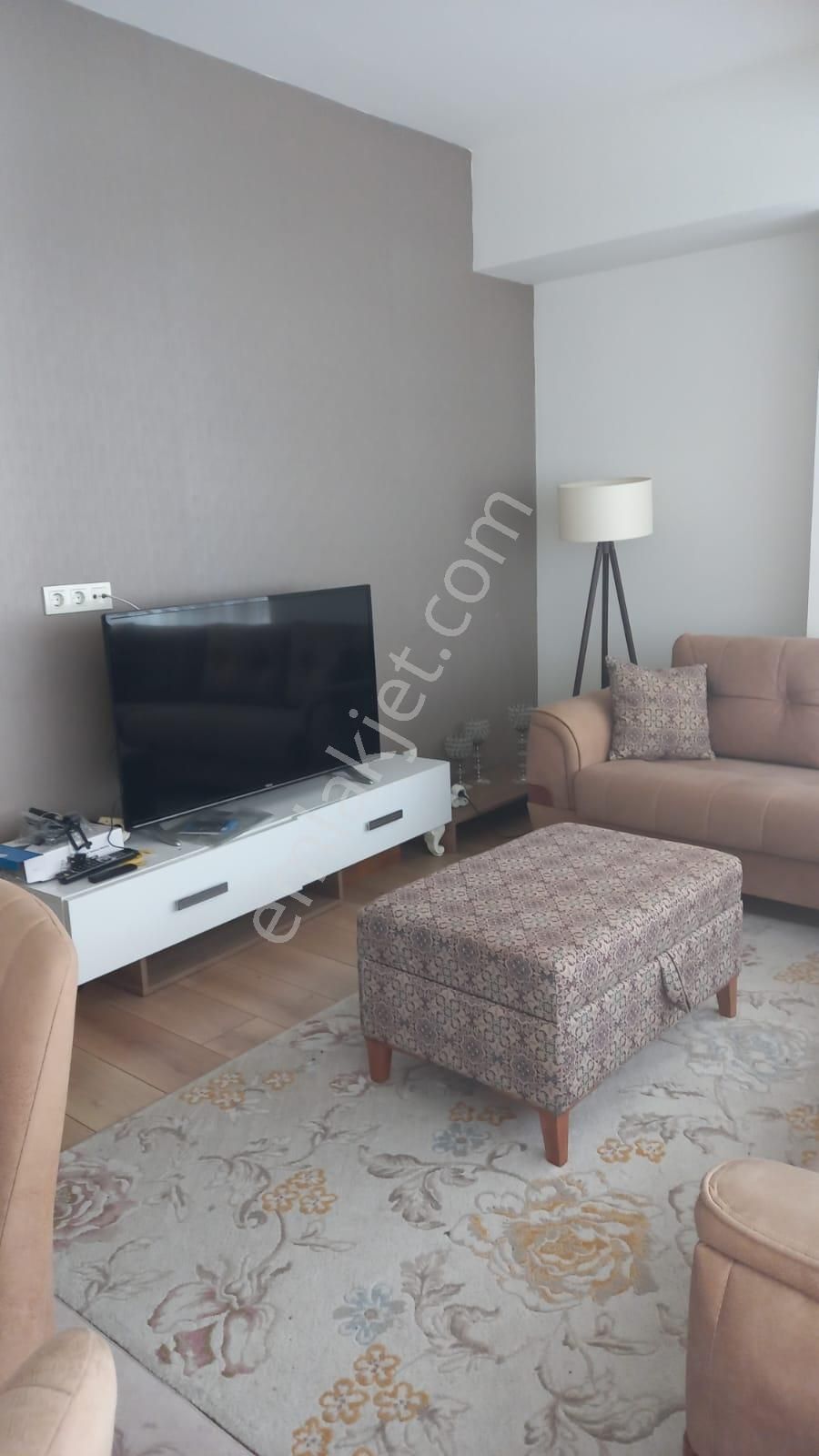 Esenyurt Piri Reis Kiralık Residence  PAPATYA PARK'TA ÇEVRE ÜNİVERSİTELERE YAKIN EŞYALI 1+1