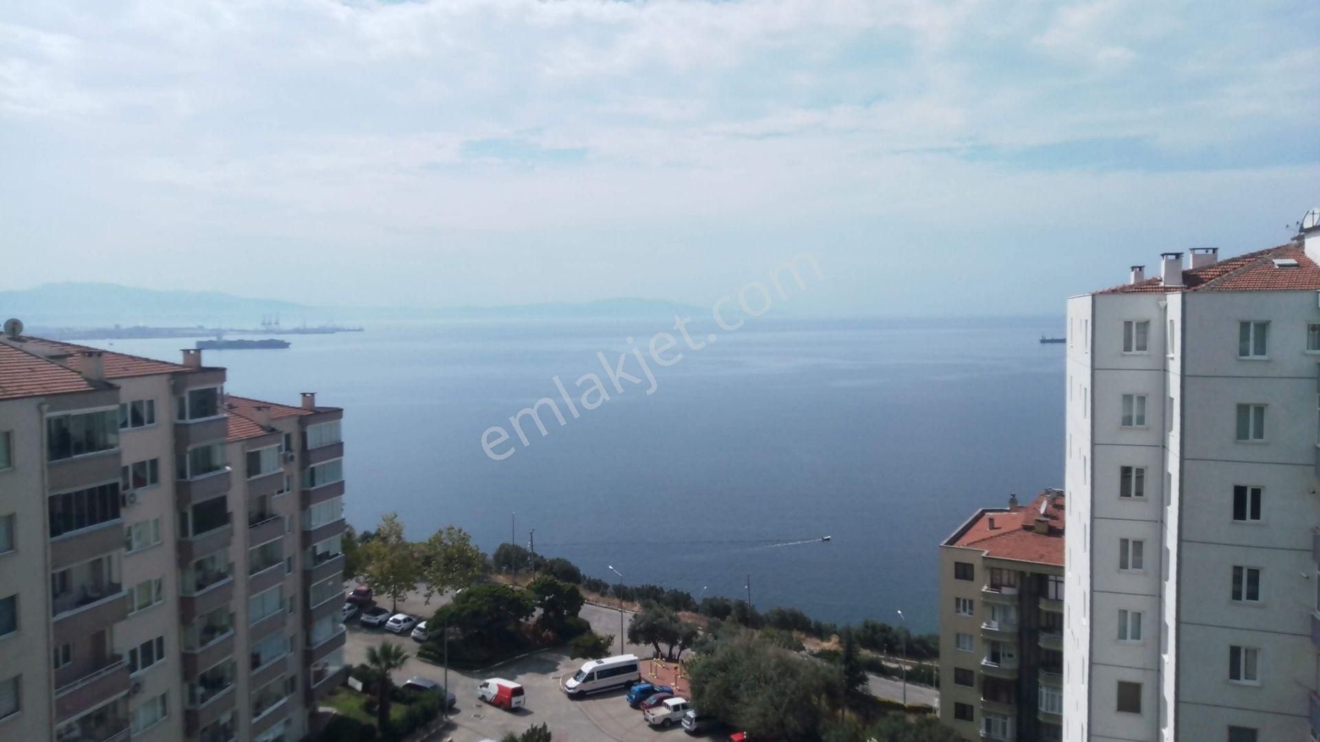 Gemlik Cumhuriyet Kiralık Daire Gemlik Cumhuriyet Mah.de 3+1 Kiralık Daire Okul Yanında Asansörlü Klimalı Arakat Deniz Manzaralı