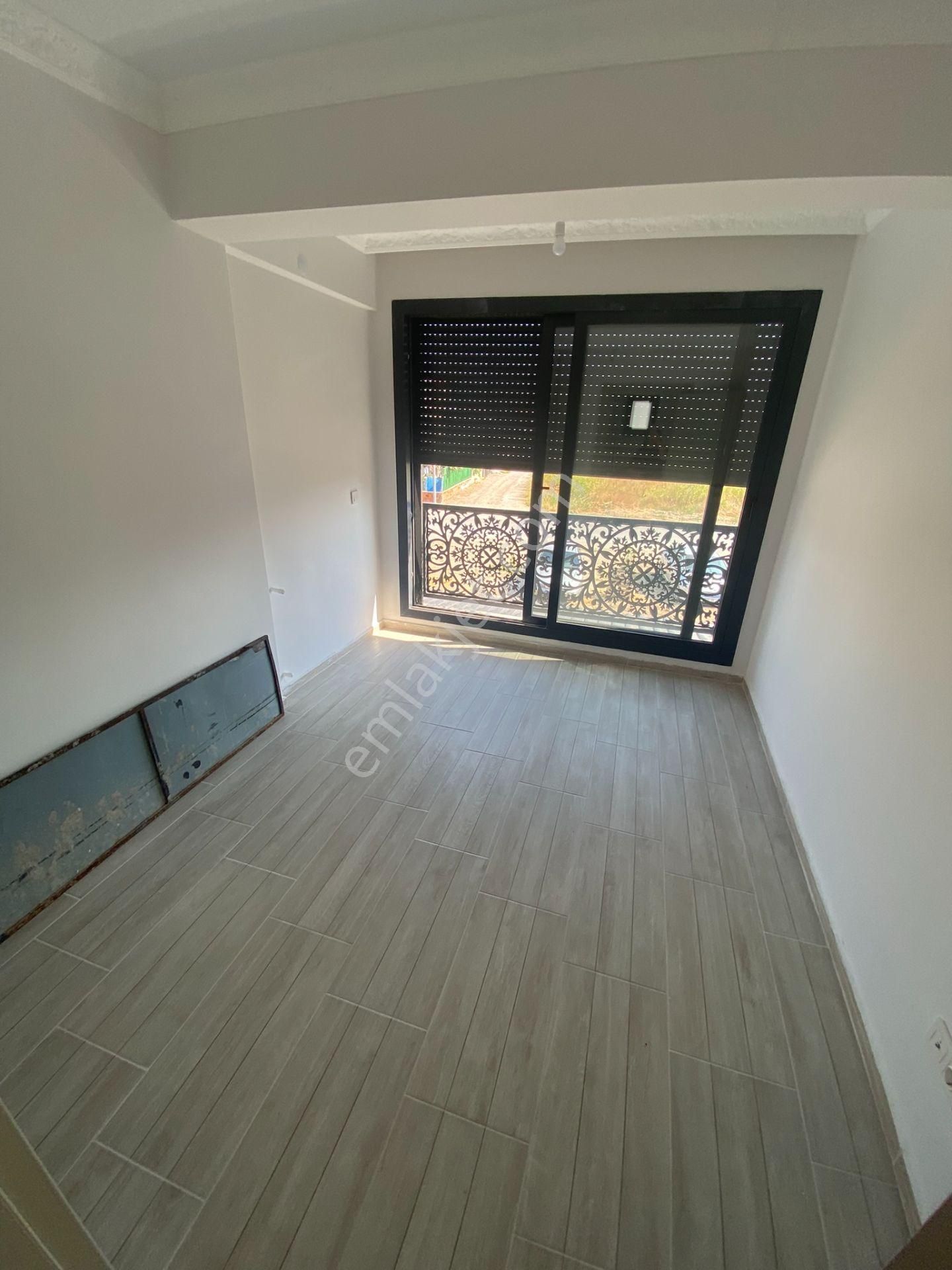 Dikili Güven Emlak'tan Cumhuriyet Mahallesinde Acil Satılık Villalar - Görsel 19