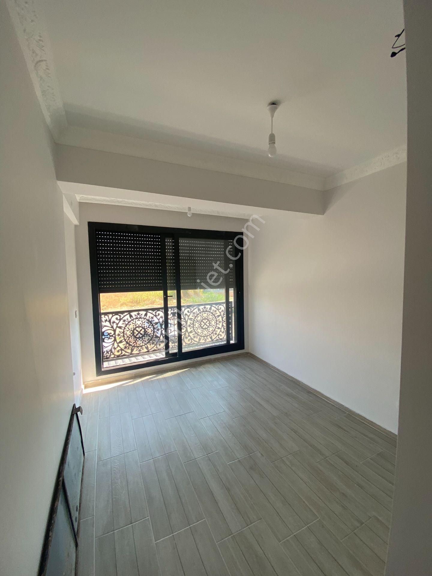 Dikili Güven Emlak'tan Cumhuriyet Mahallesinde Acil Satılık Villalar - Görsel 20