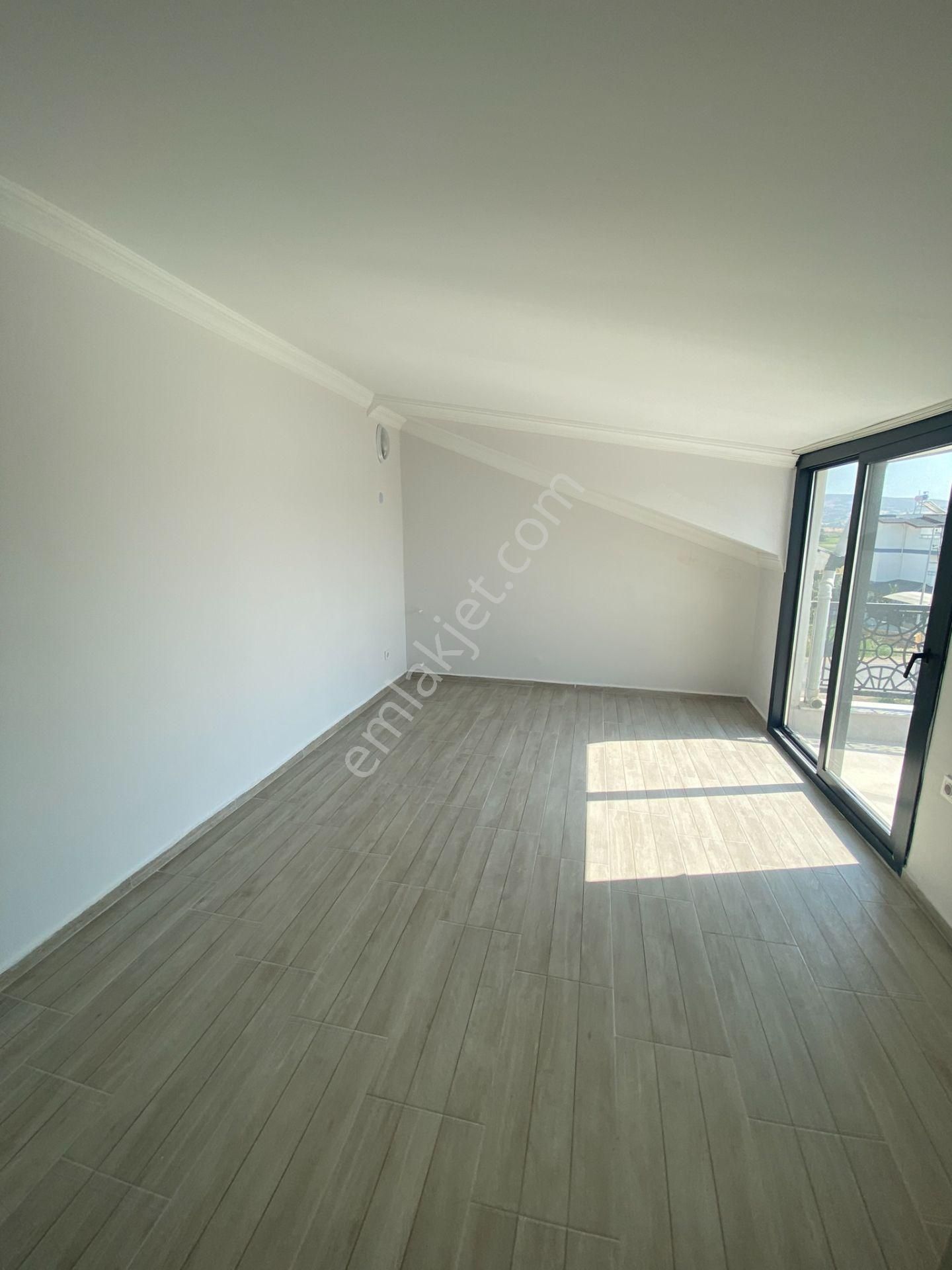 Dikili Güven Emlak'tan Cumhuriyet Mahallesinde Acil Satılık Villalar - Görsel 26