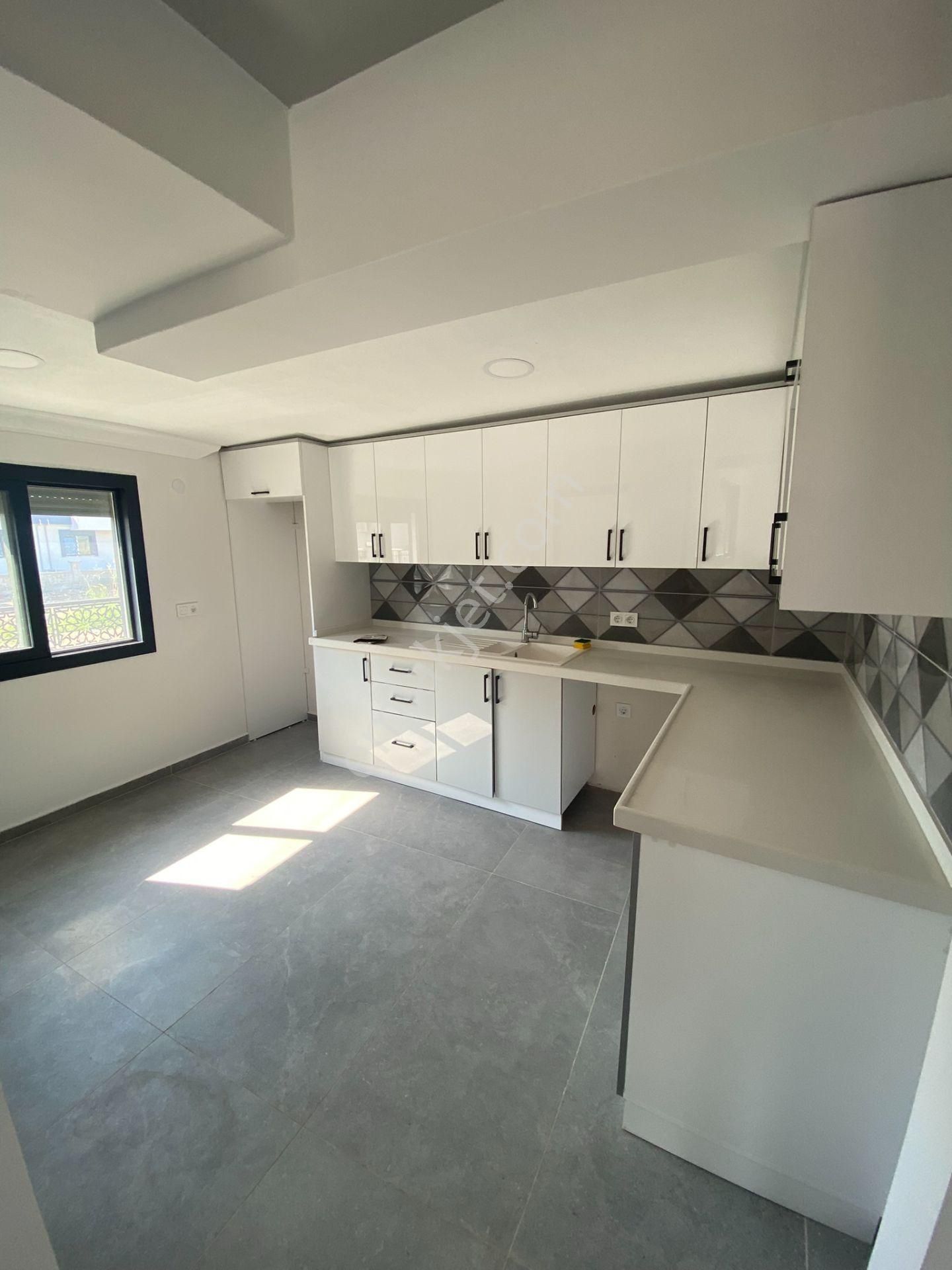 Dikili Güven Emlak'tan Cumhuriyet Mahallesinde Acil Satılık Villalar - Görsel 9