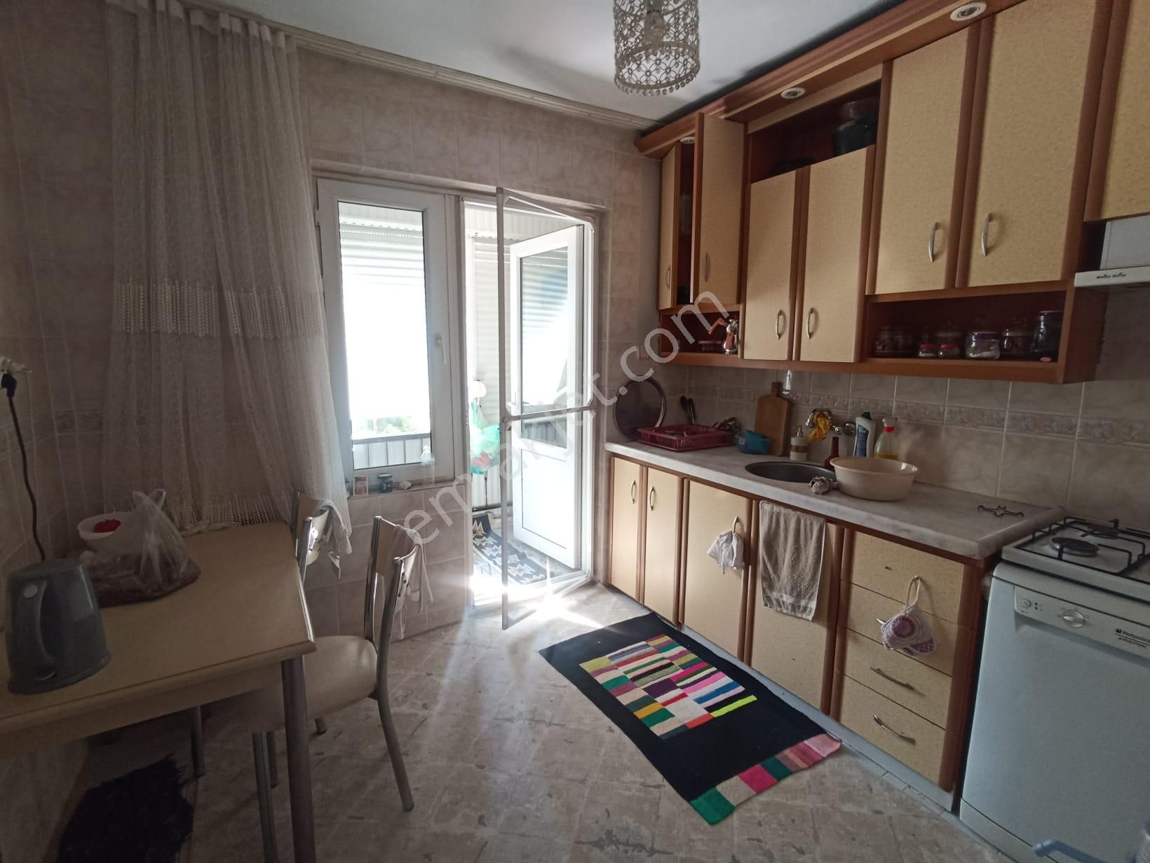 Salihli Sart Satılık Daire  ACİL SATILIK 2+1  DAİRE SART KONUTLARINDA 