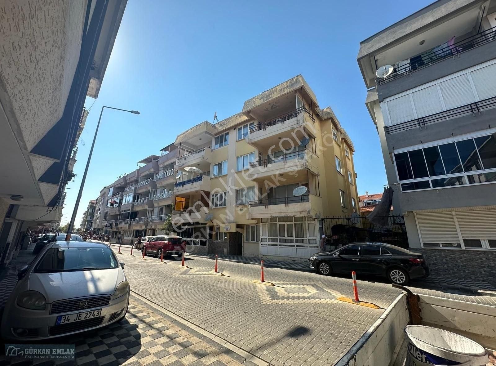 Şarköy Cumhuriyet Satılık Daire Gürkan emlak'tan deniz manzaralı denize 50mt. 2+1 100m² daire