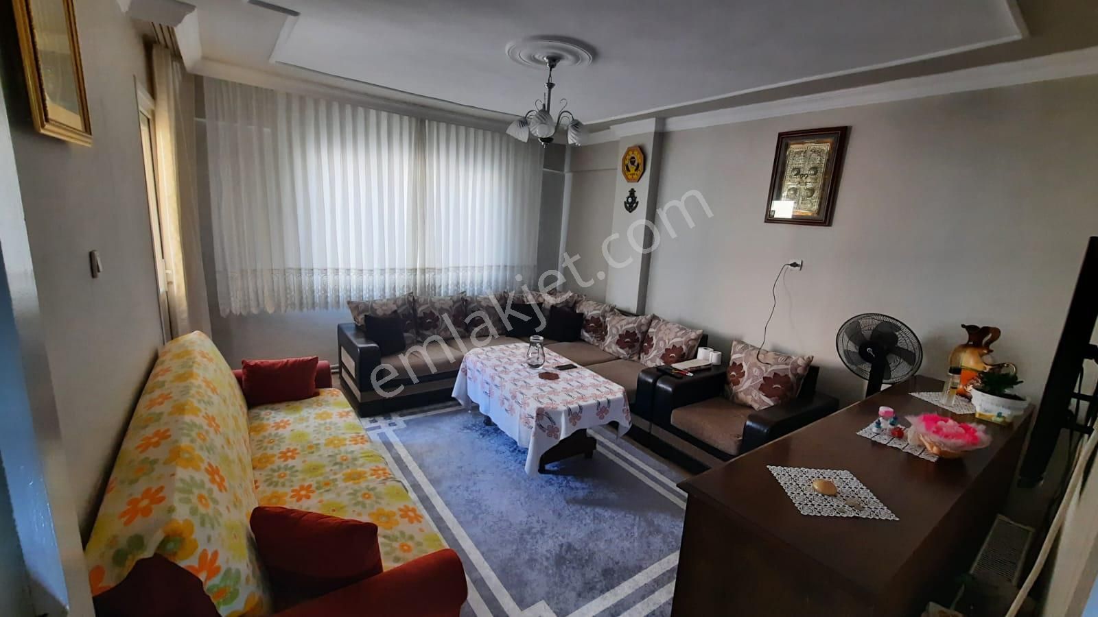 Ataşehir İçerenköy Satılık Daire  %100 İÇERENKÖY CAD. ÜSTÜ 3/2. KAT, 100m2, E-5'e 750m.-ARSA PAYLI Hisseli