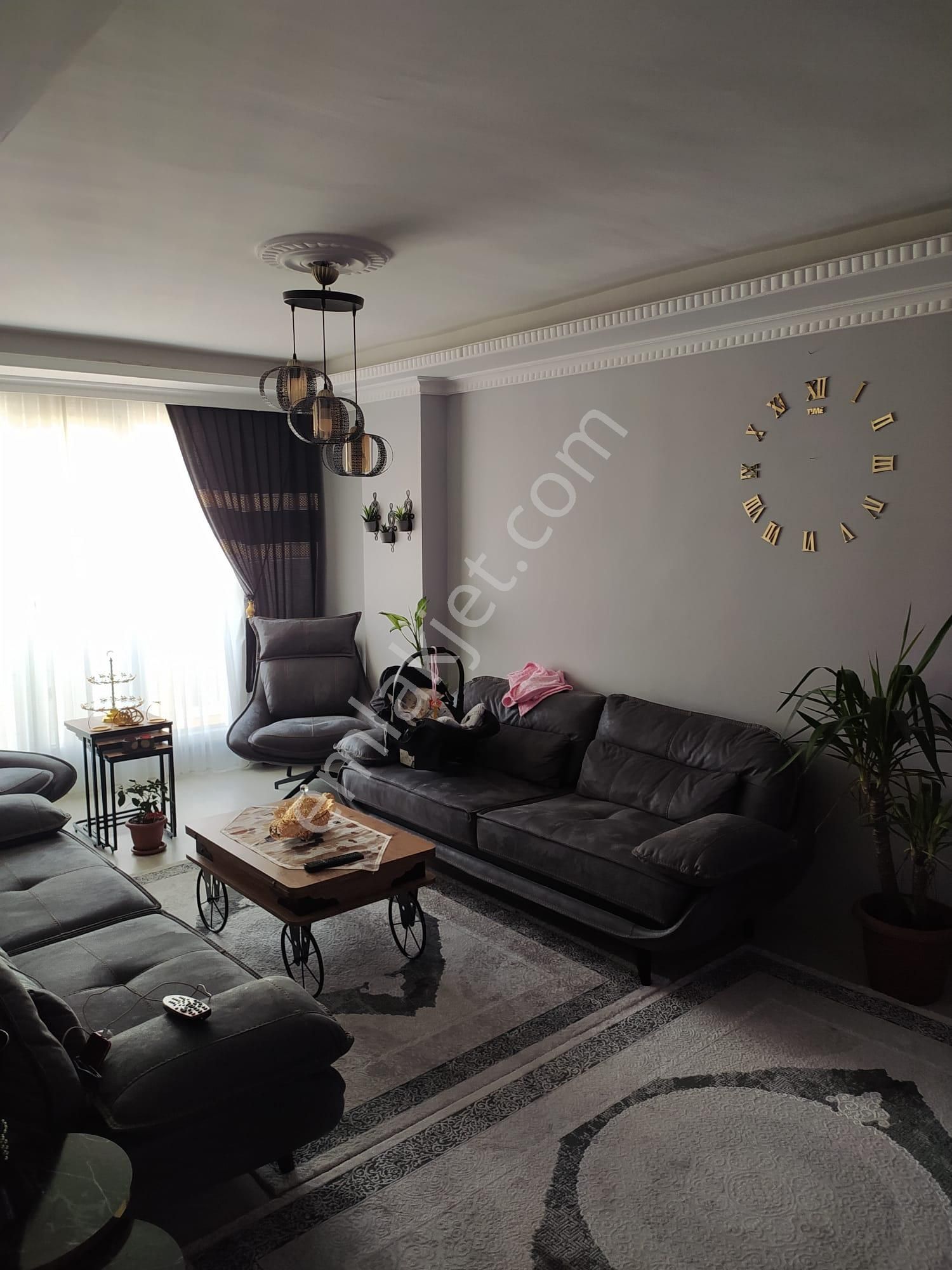 Esenyurt Selahaddin Eyyubi Satılık Daire  ESENYURT AKBATI AVM KOMŞU 8 YILLIK 2+1 SATILIK DAİRE