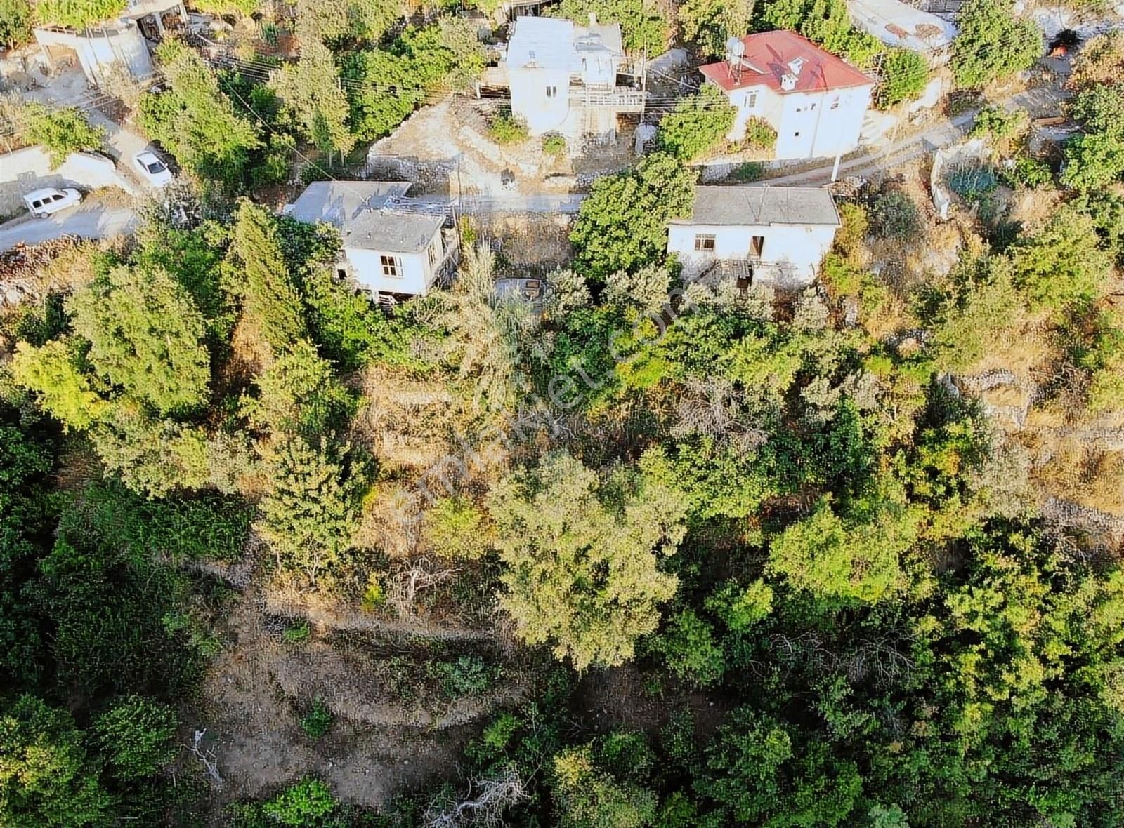 Alanya Karamanlar Satılık Müstakil Ev Alanya Karamanlar Mah. 2 Katlı Ev Ve Arsası Deniz Manzaralı