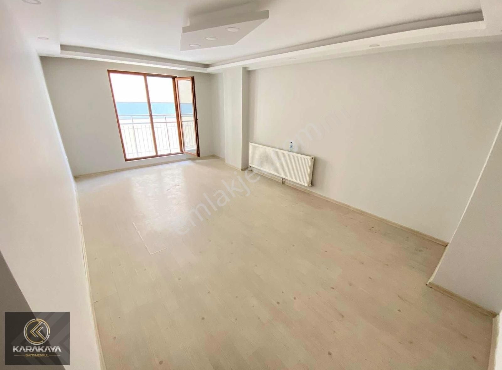 Gebze Mevlana Satılık Daire GEBZE ADLİYESİ KARŞISINDA 2+1 90m2 FIRSAT ARAKAT ASANSÖRLÜ