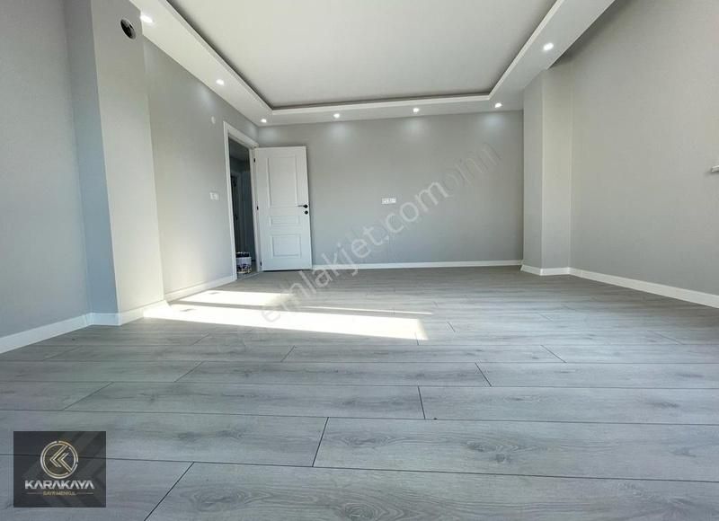 Darıca Bağlarbaşı Satılık Daire BAĞLARBAŞI MH. SOKULLU CD. DİBİNDE ULTRA LÜKS 2+1 90M2 ARA KAT