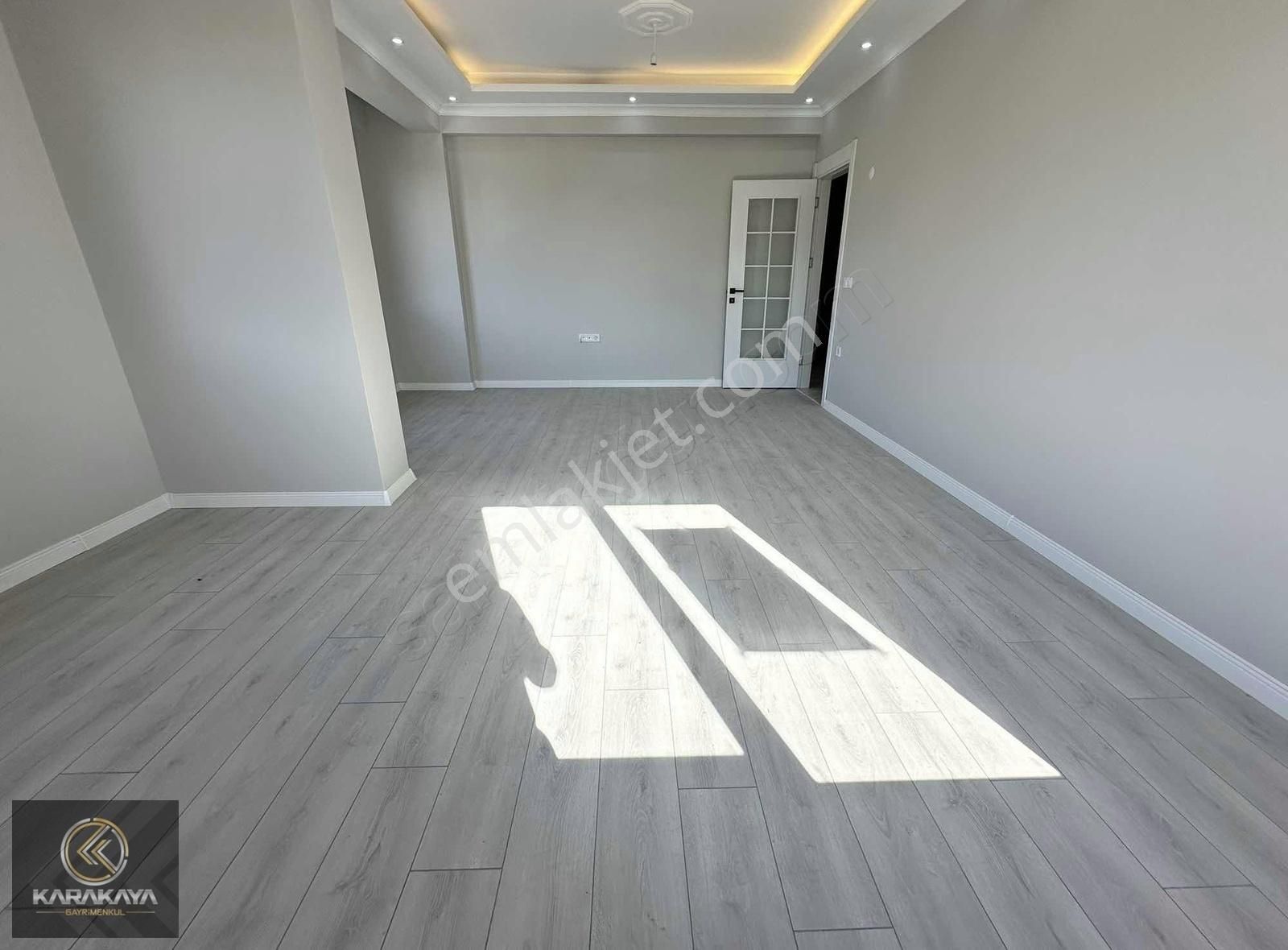 Darıca Bağlarbaşı Satılık Daire **DARICA MERKEZDE SATILIK 4+1 220m2 DENİZ MANZARALI ASANSÖRLÜ**