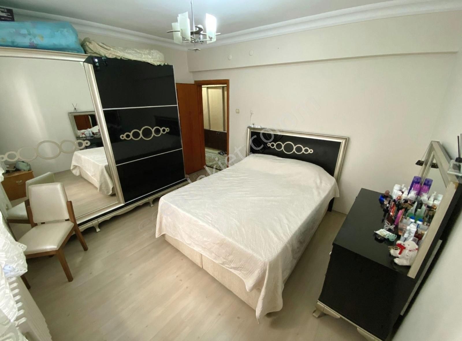 Tepebaşı Mamure Satılık Daire LOFT GAYRİMENKULDEN MAMURE MAHALLESİNDE SATILIK 3+1 DAİRE