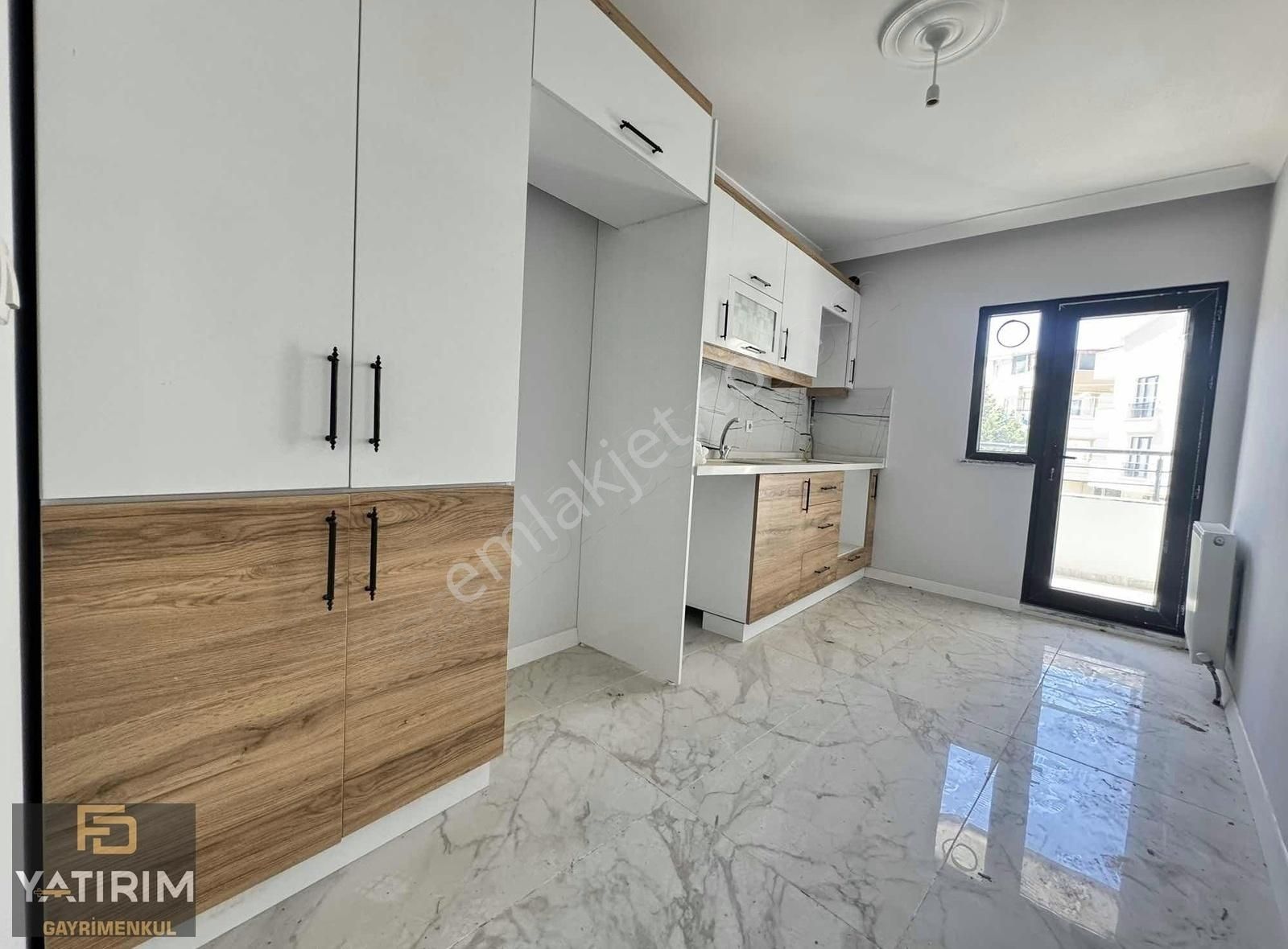 Darıca Sırasöğütler Satılık Daire DARICA MARMARAY YAKINI 2+1 95 M² SIFIR KOMBİLİ FIRSAT ARA KAT