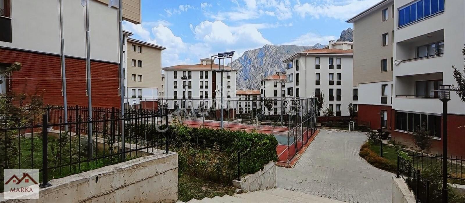 Amasya Merkez Ziyaret Bld. (Aşağı) Satılık Daire TOKİ 2.ETAP MERKEZİNDE 110 m2 2+1 SATILIK DAİRE, 2.KAT(ARA KAT)