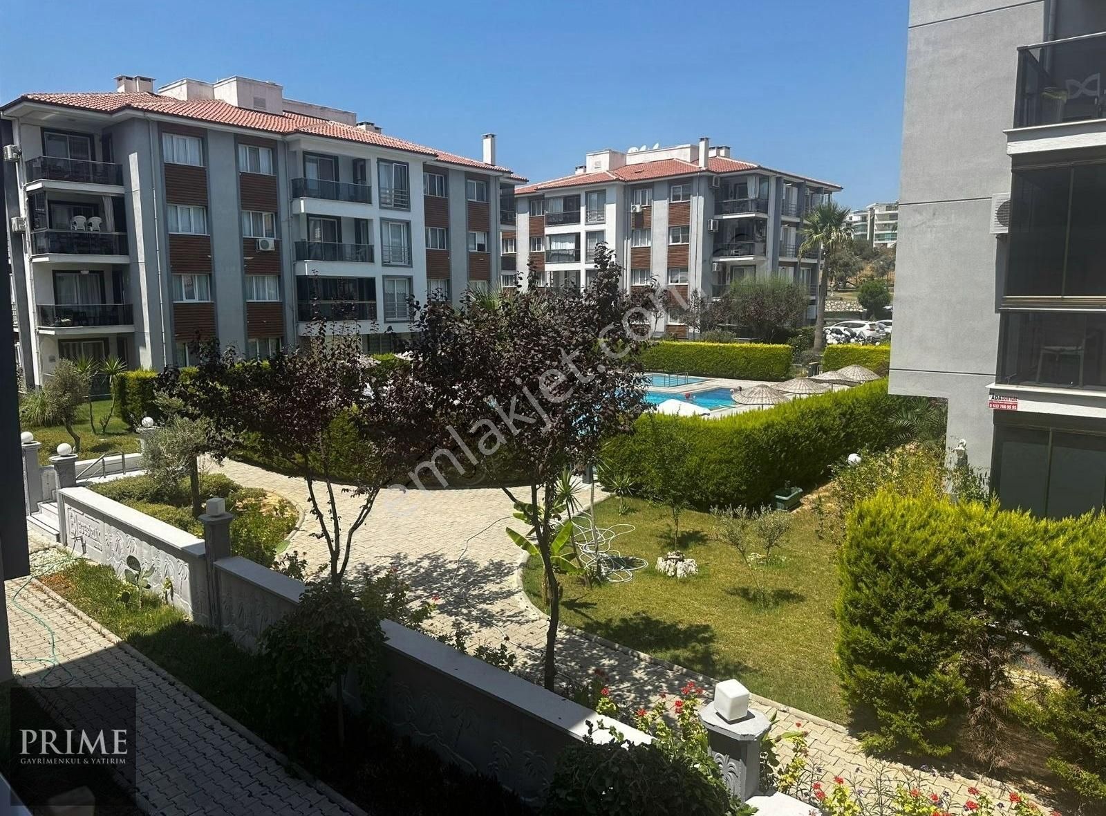 Kuşadası Değirmendere Satılık Daire Kuşadası'nda Havuzlu sitede satılık 2+1 Daire