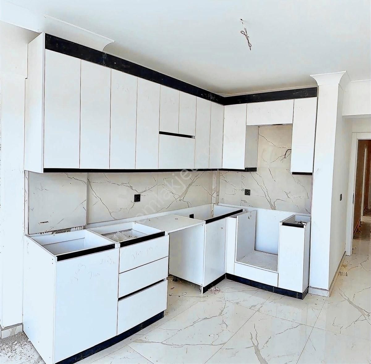 Sincan 29 Ekim Satılık Daire YENİKENTTE CAM BALKON+E BANYO+GİYİNME D. FULL YAPILI 3+1 DAİRE