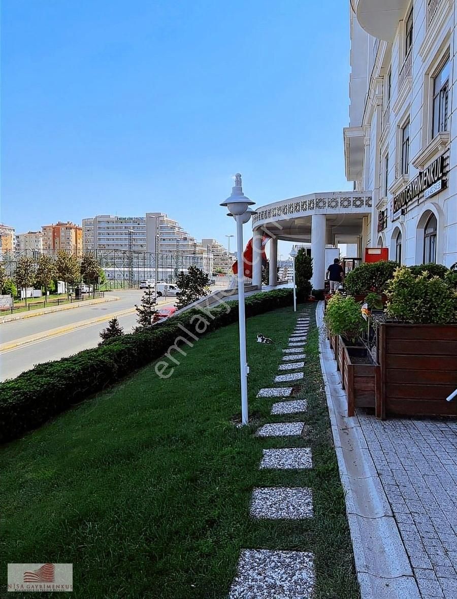 Pendik Yenişehir Kiralık Dükkan & Mağaza Yenişehir Elit Grand Palas 40m2bahçeli Kiralık Dükkan