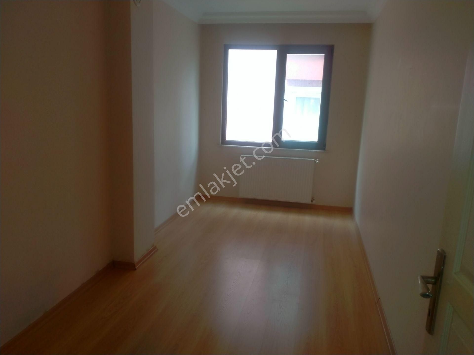 Sancaktepe Fatih Kiralık Daire  SANCAKTEPE FATİH MAHALLESİ MERKEZ DE 2+1 ARA KAT ARKA CEPHE KİRALIK