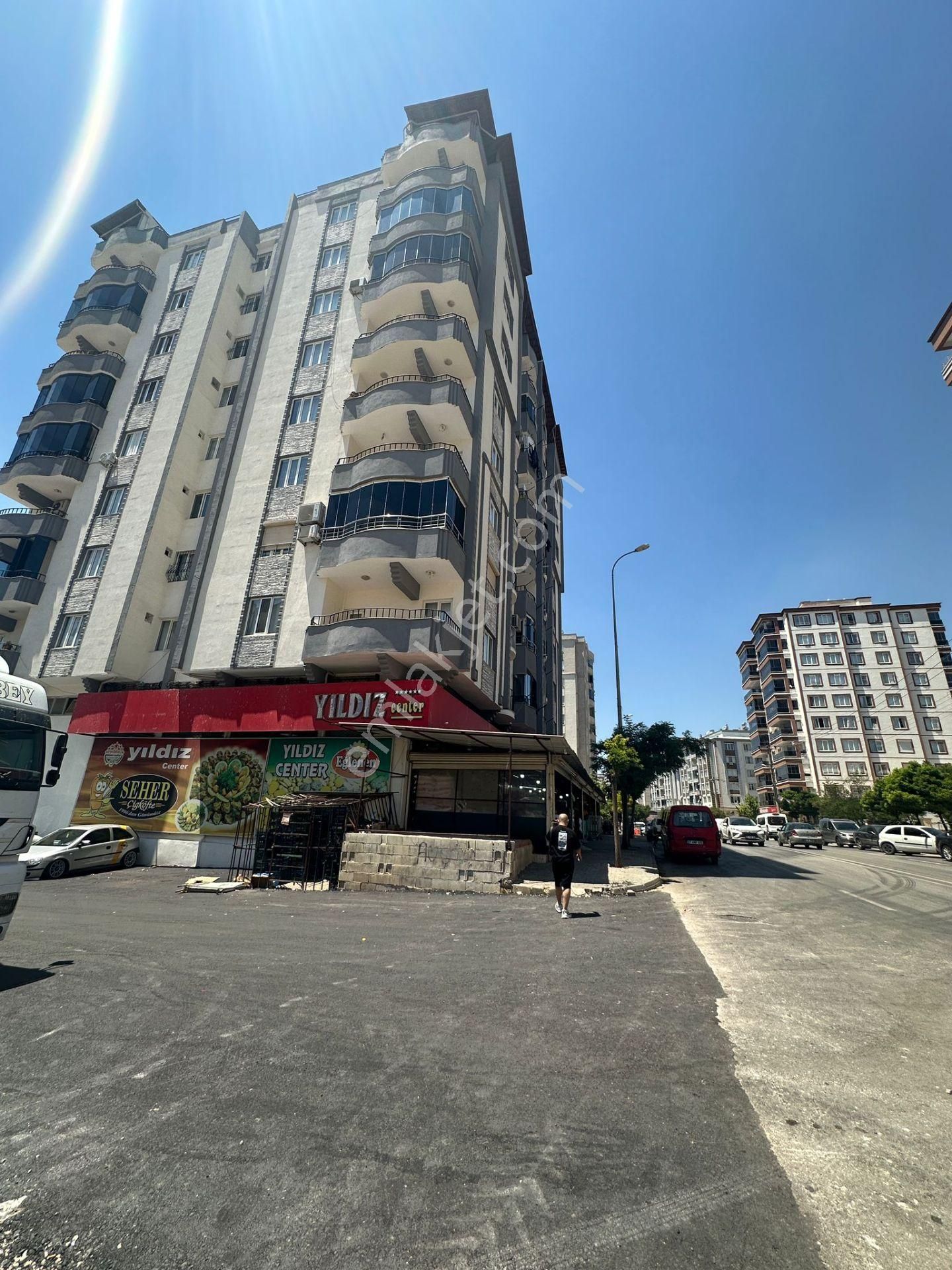 Şehitkamil Gazikent Satılık Daire  GAZİKENT MAHALLESİNDE 7+1 DUBLEX SATILIK DAİRE