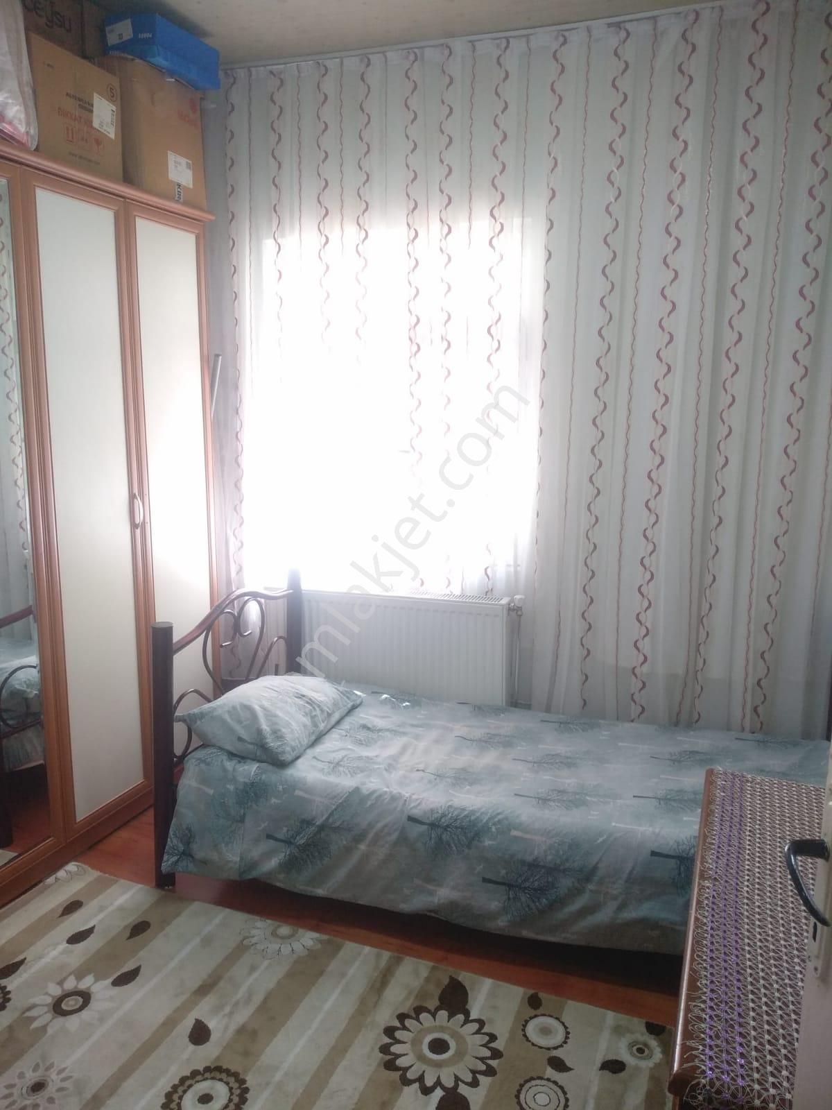 Salih Emlak'tan Satılık Mükemel Konumda Müstakil Ev (ve Arsası) - Görsel 9