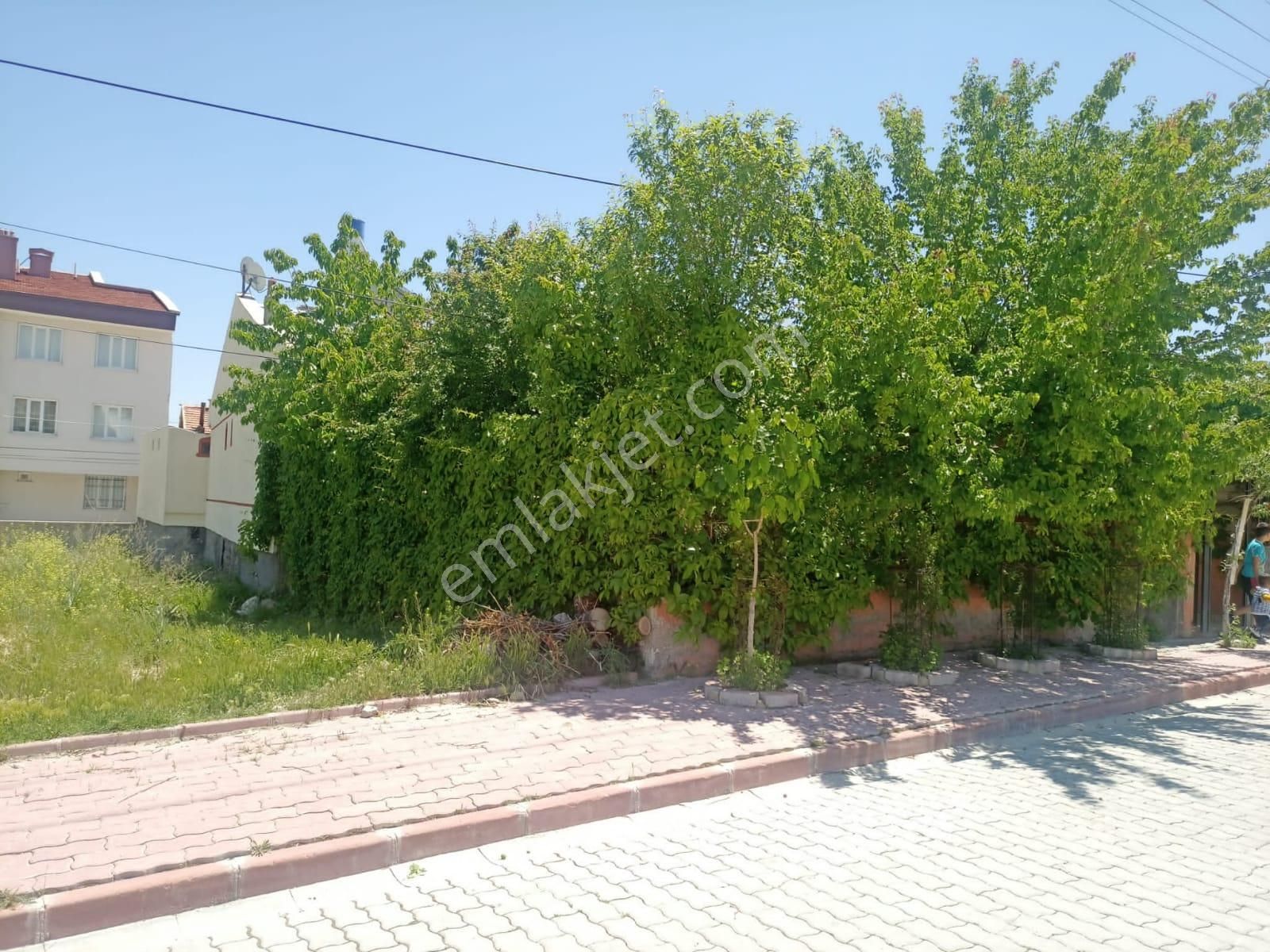 Salih Emlak'tan Satılık Mükemel Konumda Müstakil Ev (ve Arsası) - Görsel 29