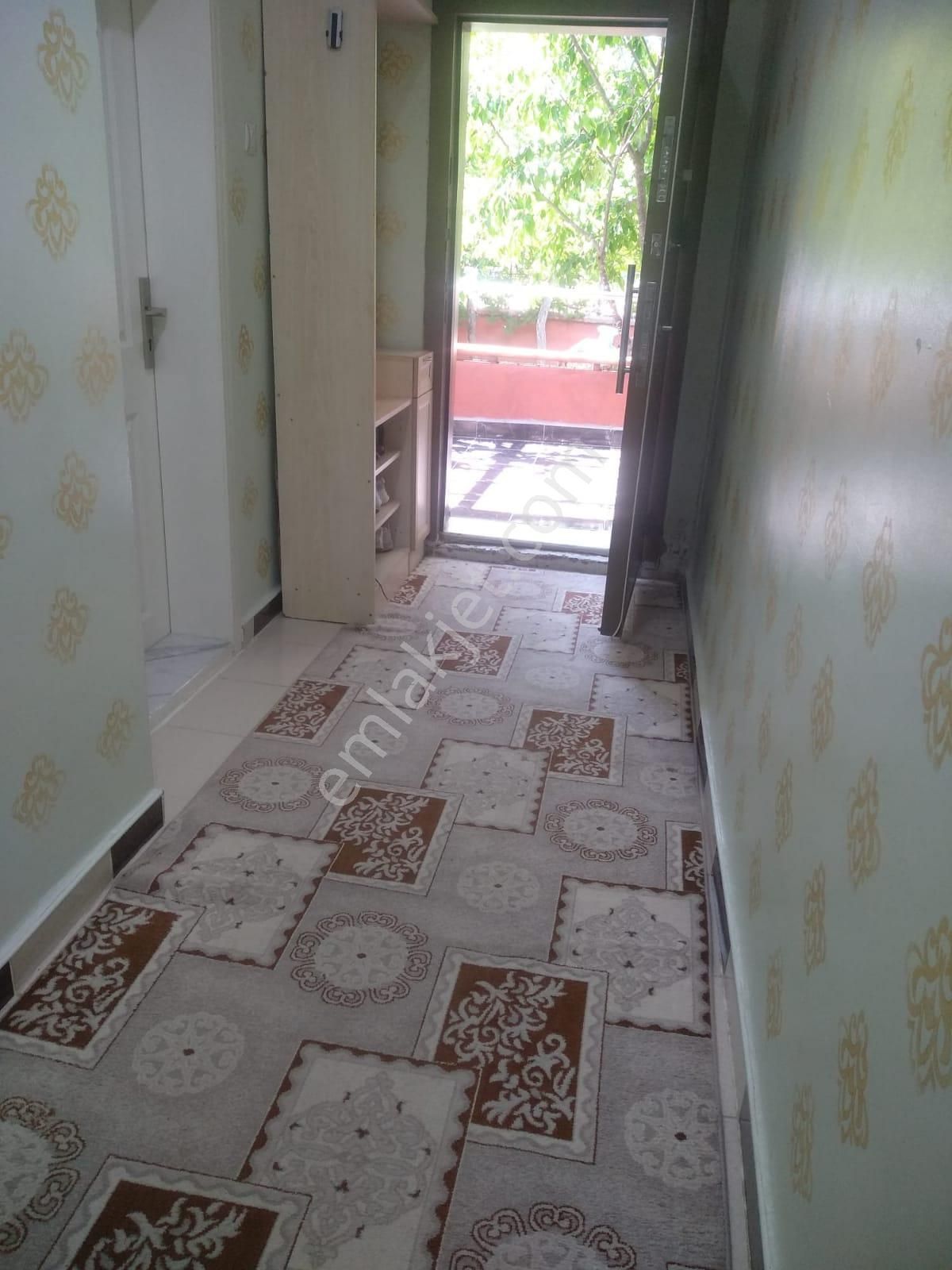 Salih Emlak'tan Satılık Mükemel Konumda Müstakil Ev (ve Arsası) - Görsel 6