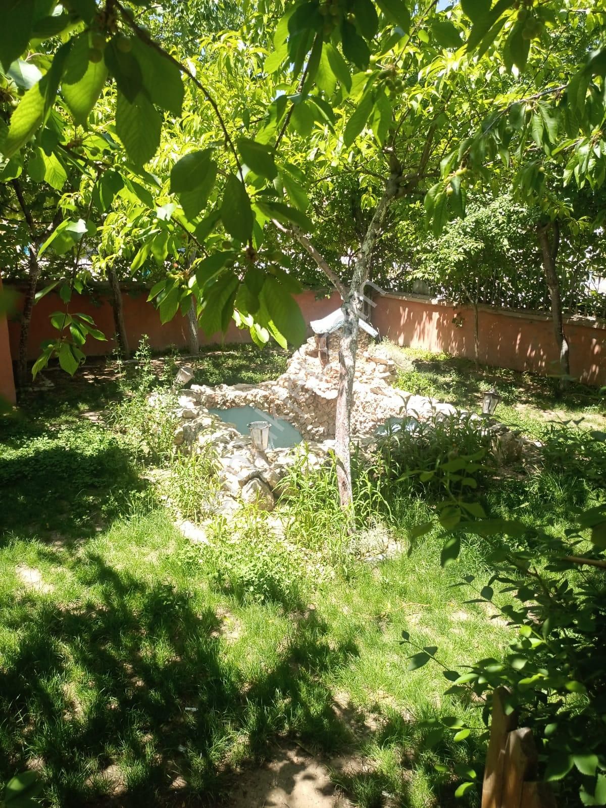 Salih Emlak'tan Satılık Mükemel Konumda Müstakil Ev (ve Arsası) - Görsel 13