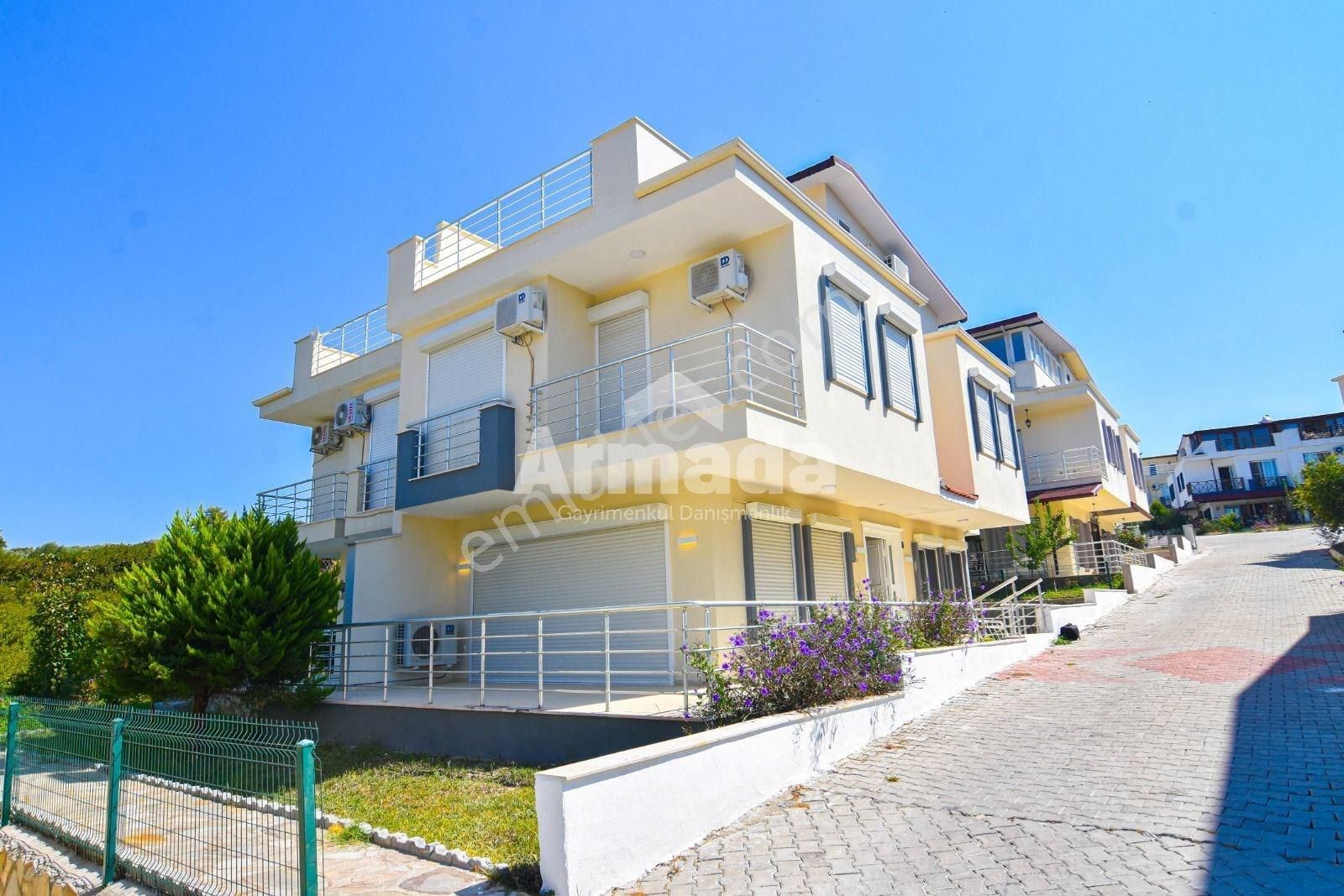 Kuşadası Davutlar Satılık Villa KUŞADASI DAVUTLAR CAFERLİ MAHALLESİ'NDE FULL EŞYALI 4+1 VİLLA