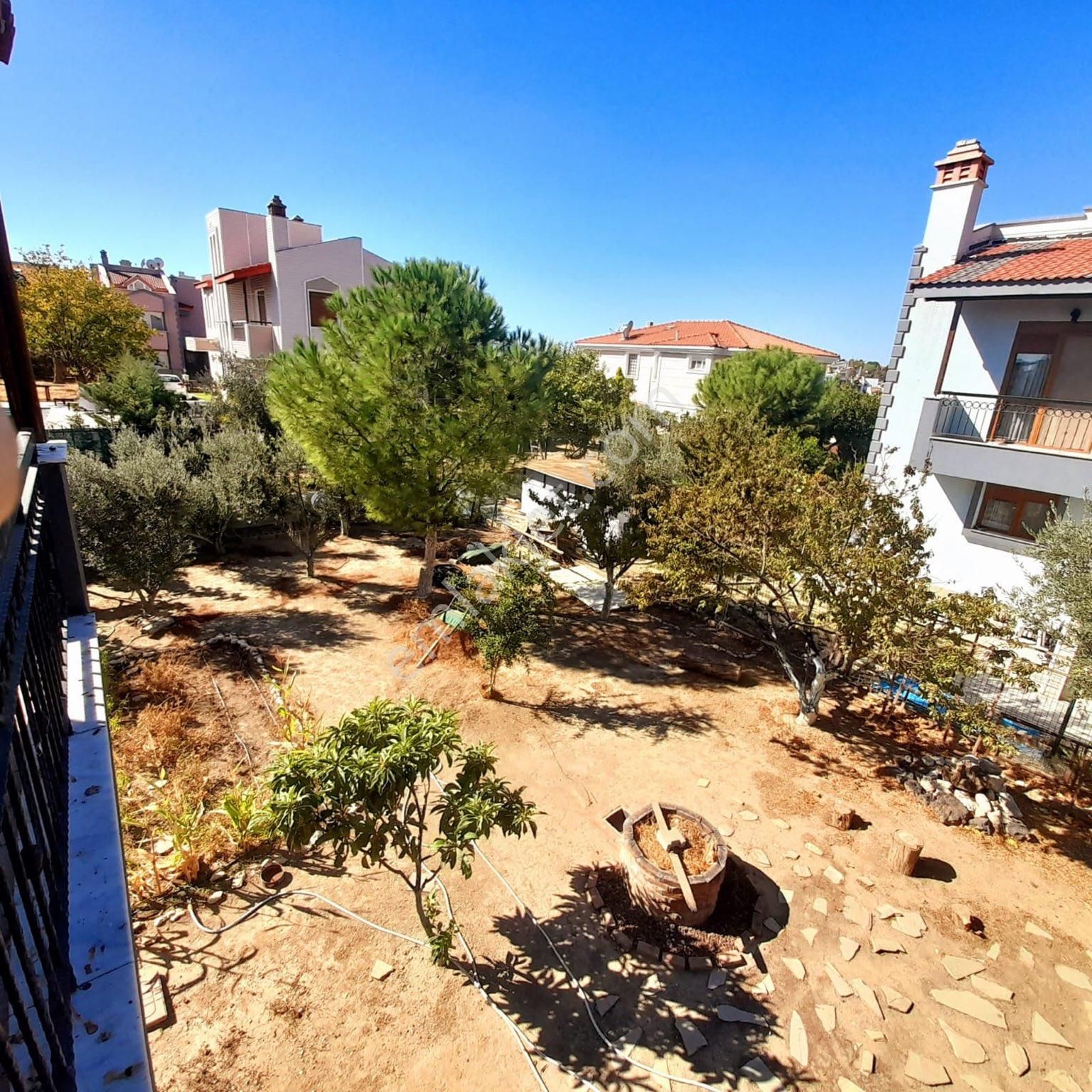 Acil Satılık Villakentte 750m2 Bahçe İçinde 250m2 Dubleks Villa - Görsel 23