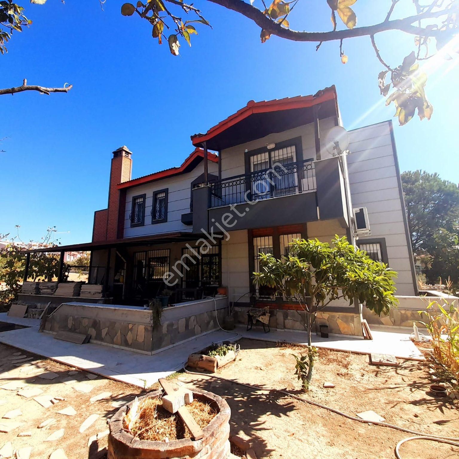 Acil Satılık Villakentte 750m2 Bahçe İçinde 250m2 Dubleks Villa - Görsel 21