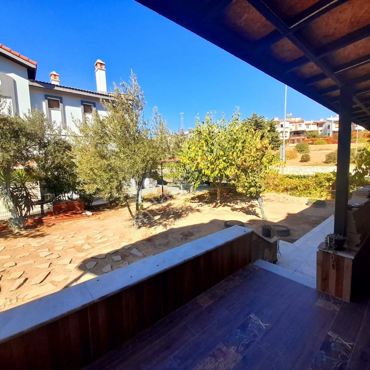 Acil Satılık Villakentte 750m2 Bahçe İçinde 250m2 Dubleks Villa - Görsel 24