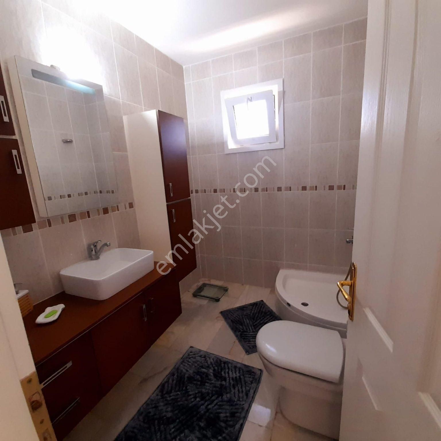 Acil Satılık Villakentte 750m2 Bahçe İçinde 250m2 Dubleks Villa - Görsel 19