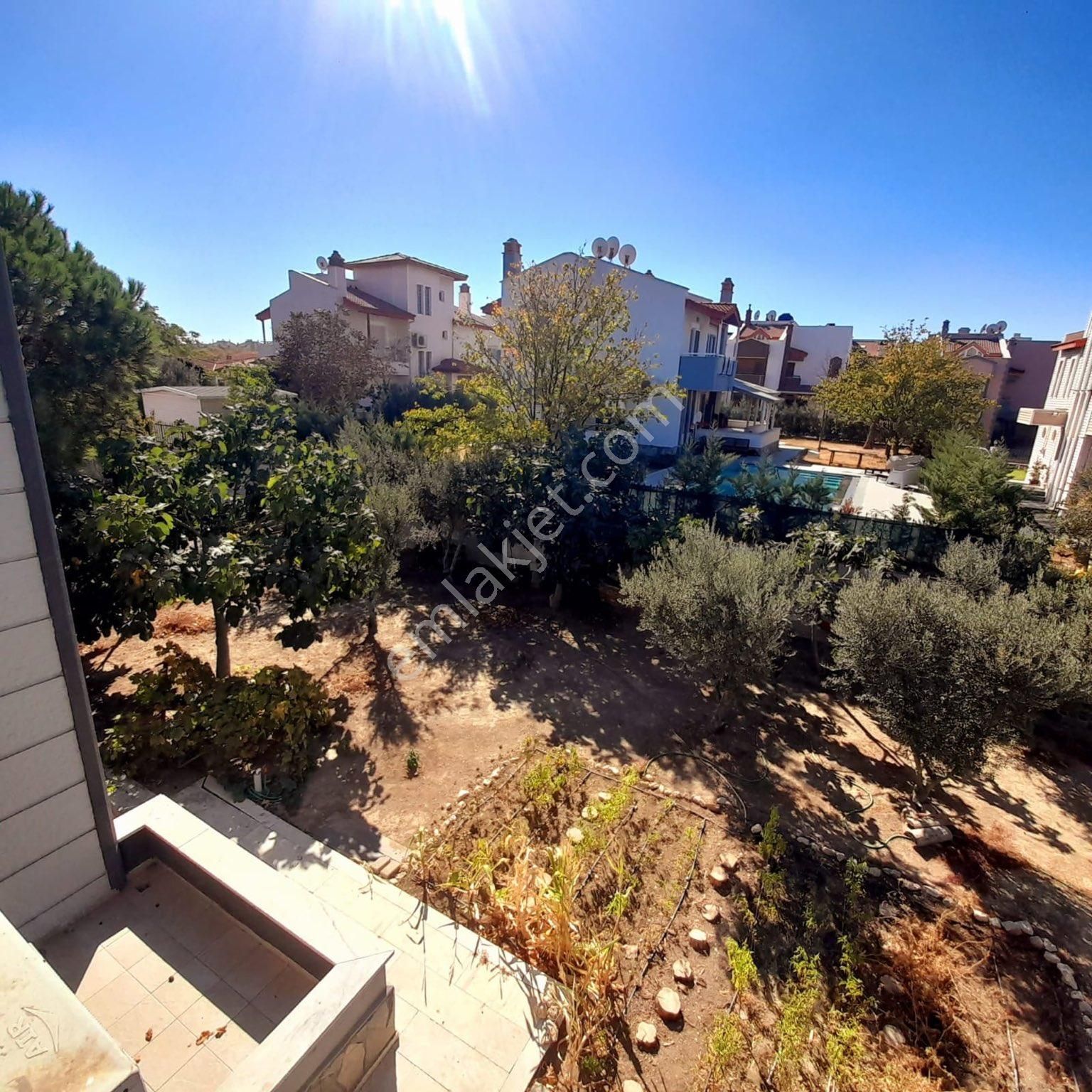 Acil Satılık Villakentte 750m2 Bahçe İçinde 250m2 Dubleks Villa - Görsel 29