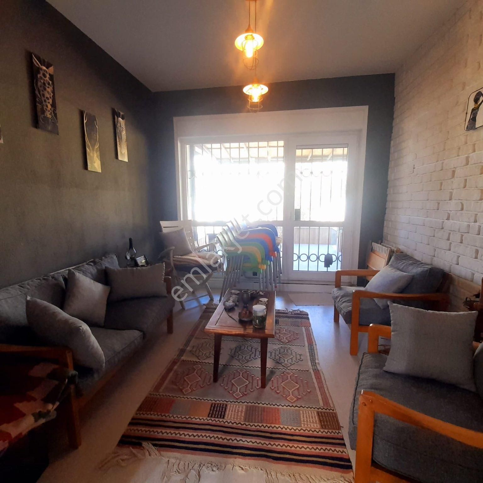 Acil Satılık Villakentte 750m2 Bahçe İçinde 250m2 Dubleks Villa - Görsel 10