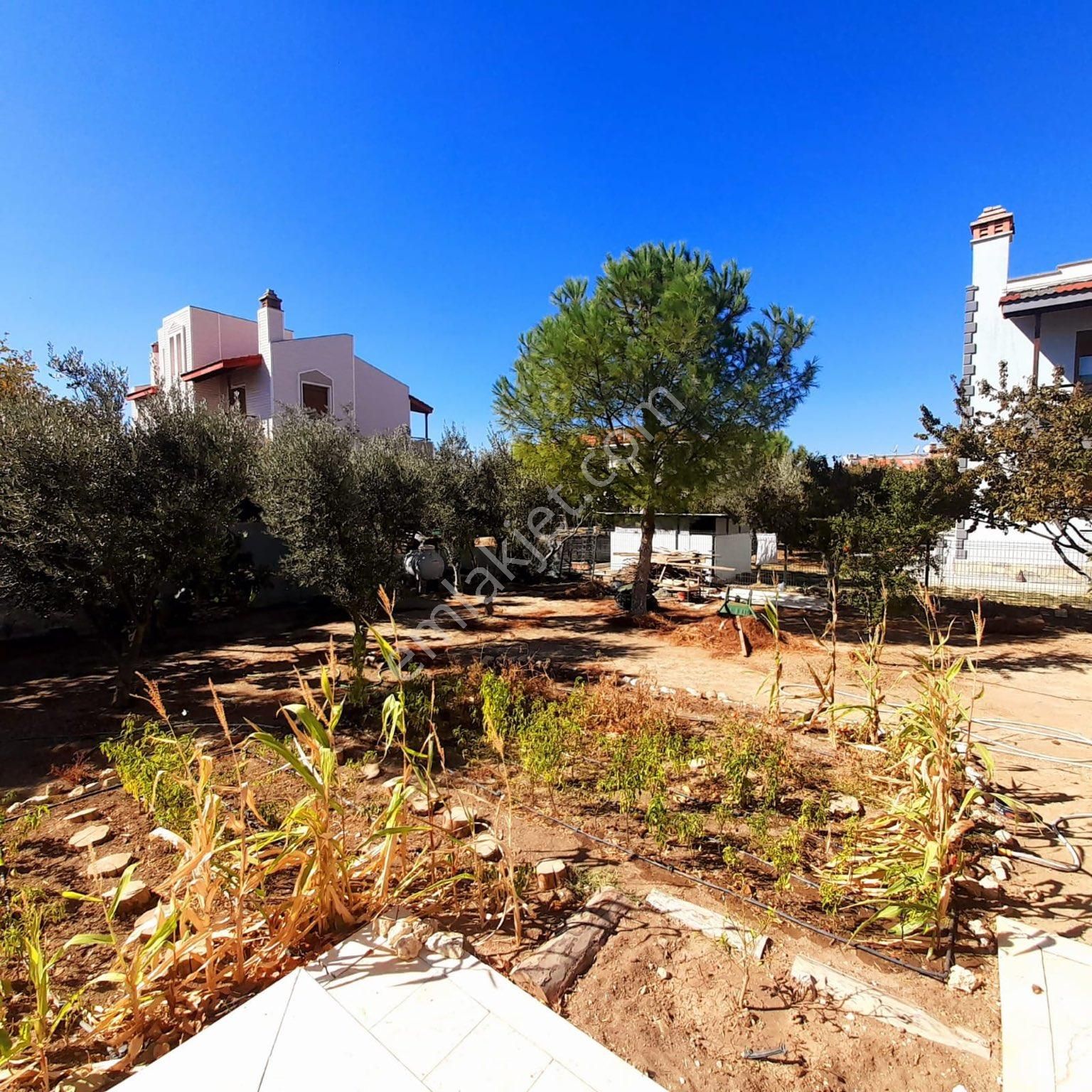 Acil Satılık Villakentte 750m2 Bahçe İçinde 250m2 Dubleks Villa - Görsel 28