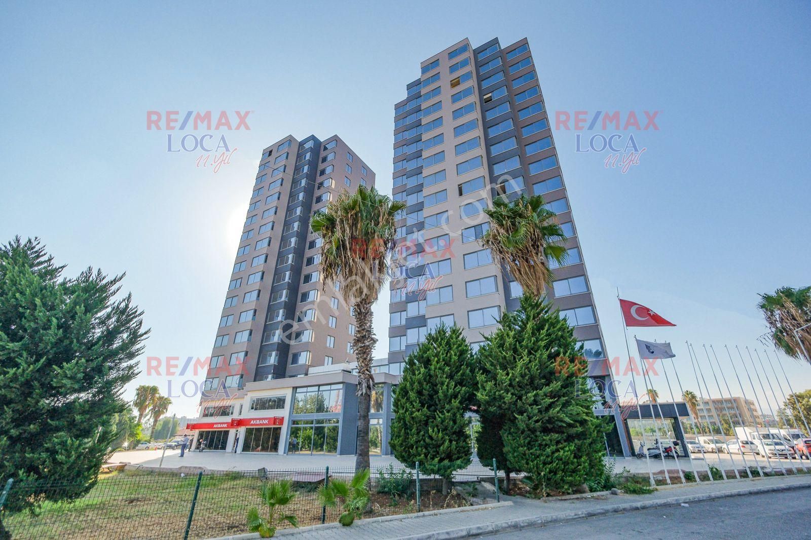 Akdeniz Yeni Kiralık Büro Remax Loca'dan Klas Plaza'da Kiralık 2+1 Ofis