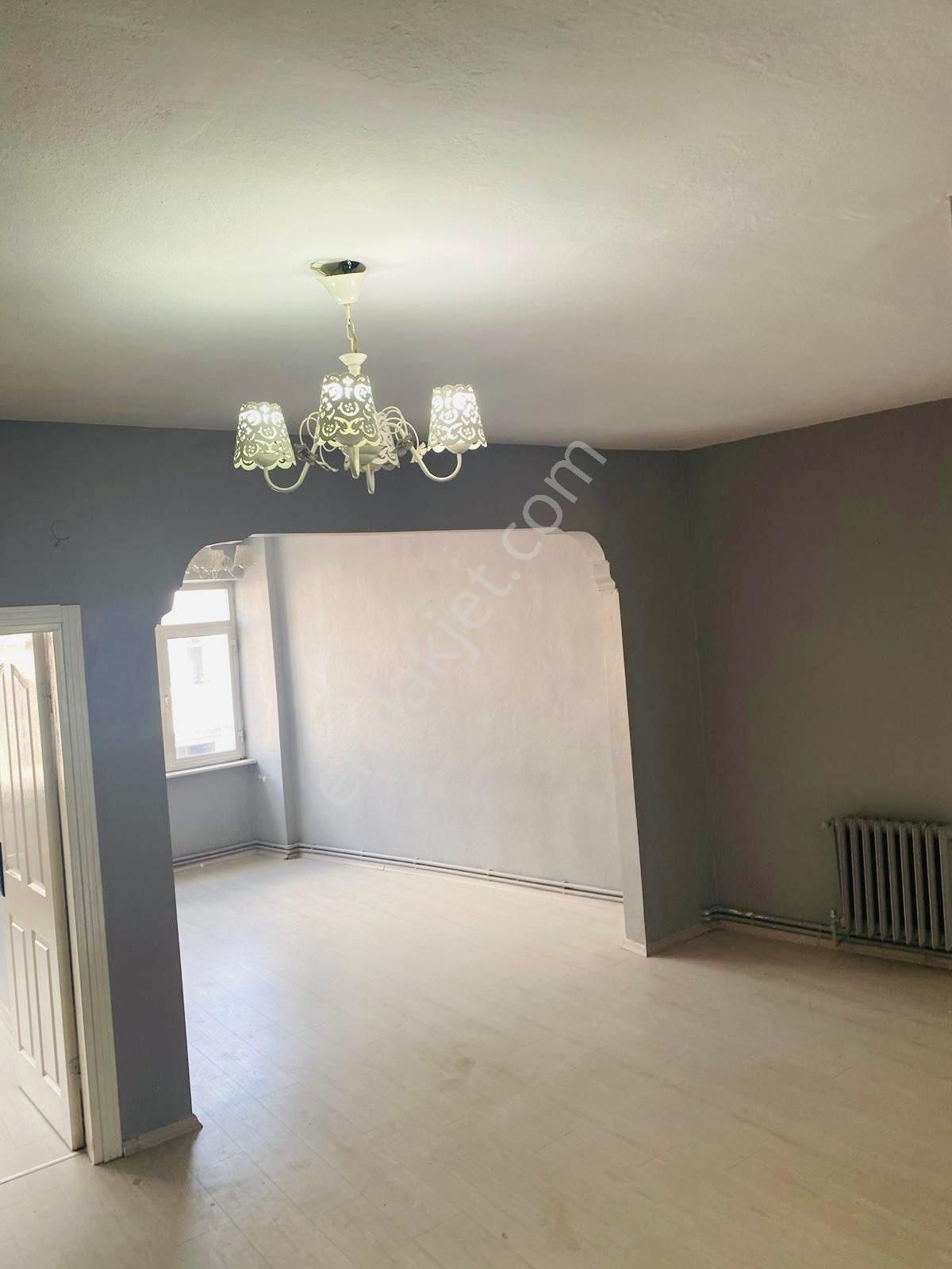 Fatih Seyyid Ömer Satılık Daire AKŞENDEN FATİH SEYYİD ÖMERDE 110 M2 2+1 L SALON SATILIK DAİRE