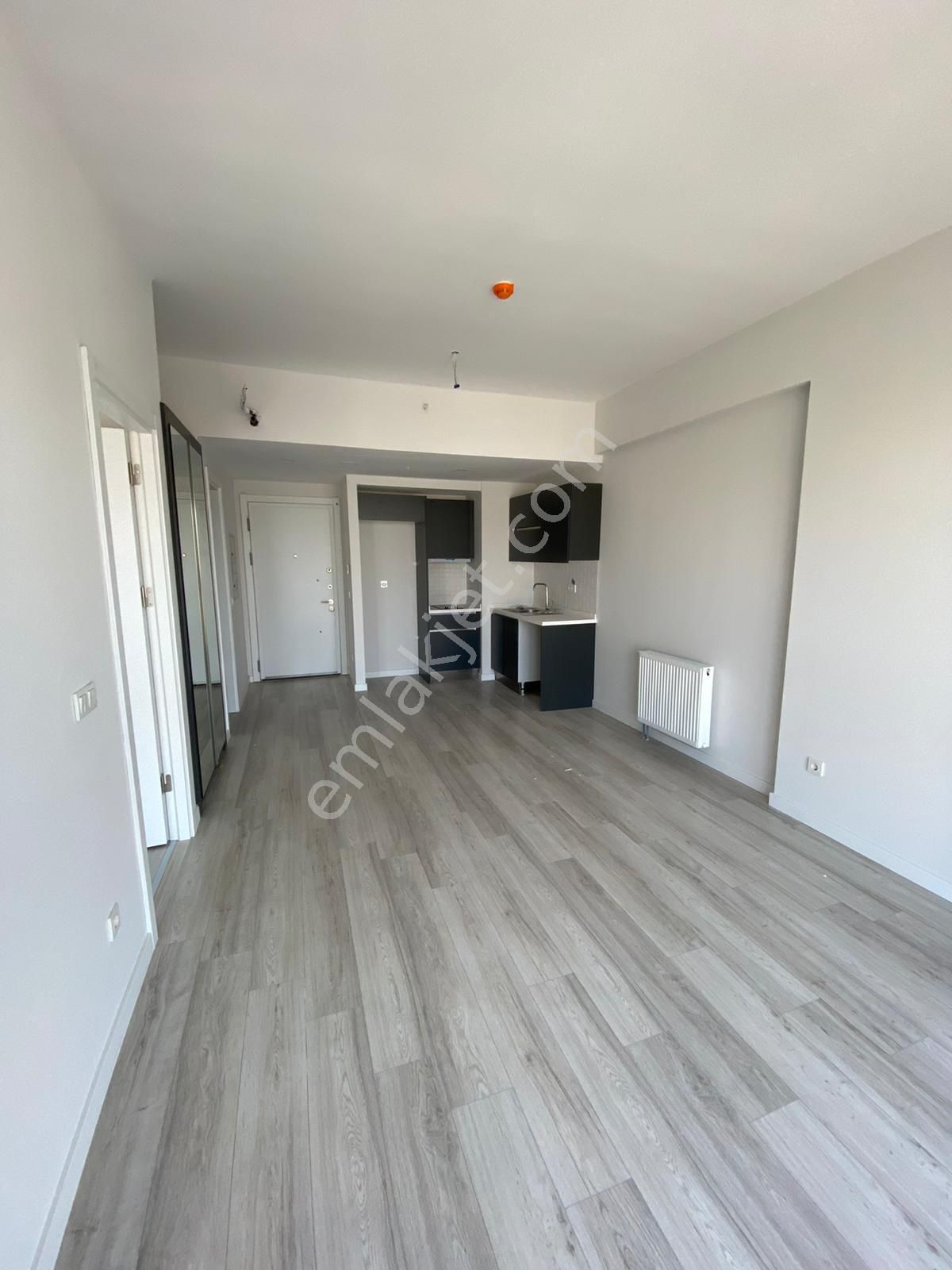 Esenyurt Zafer Satılık Residence  Satılık Babacan Premium Sitesi Balkonlu 1+1 Amerikan Mutfak Kiracılı