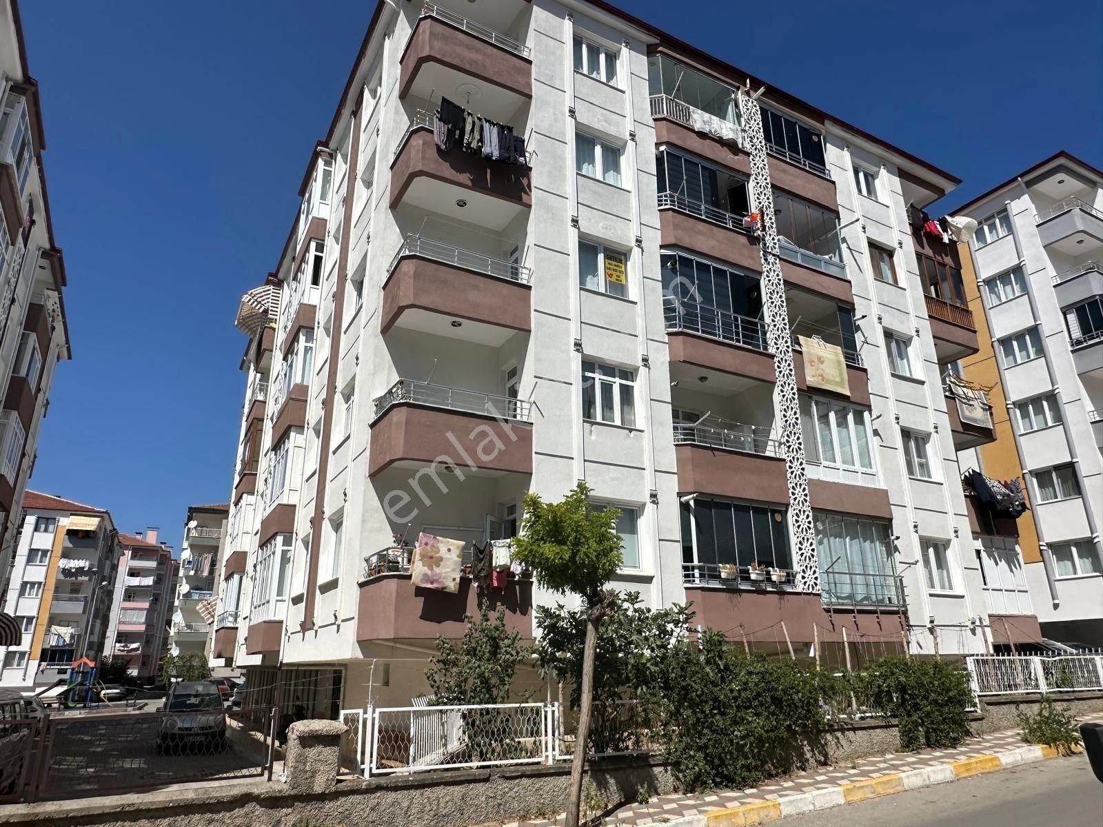 Tokat Merkez Esentepe Satılık Daire VADİ EMLAK'TA ESENTEPE MAHALLESİNDE SATILIK DAİRE