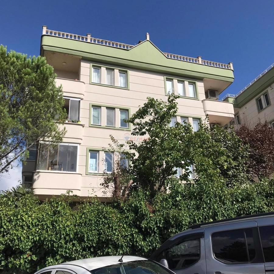 Üsküdar Güzeltepe Kiralık Daire Remax Anı 'Dan Üsküdar Çakmakdüzü Çınar Evleri 'Nde 3+1  Kiralık Daire 