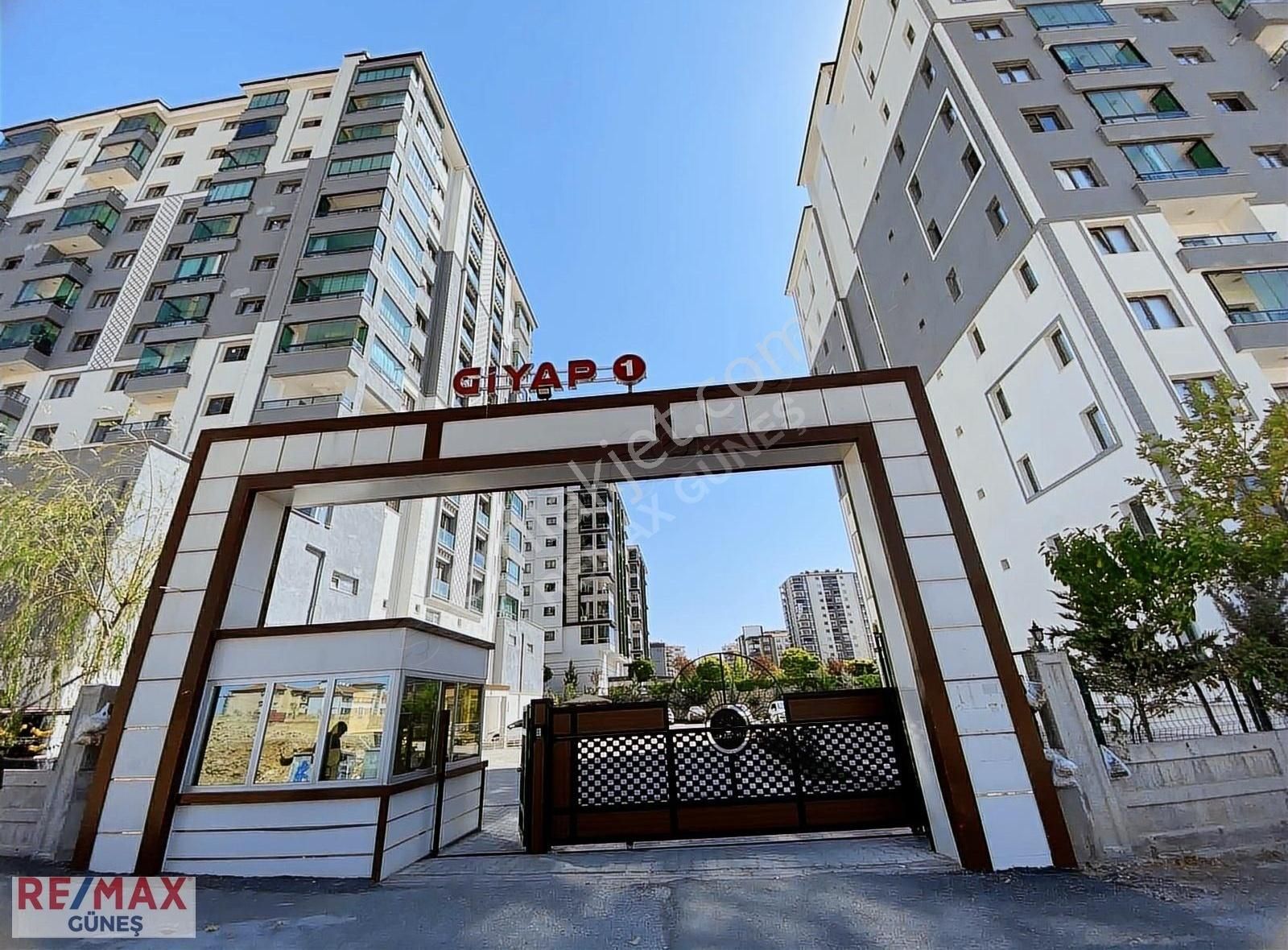 Yeşilyurt Yakınca Satılık Daire YAKINCA'DA LÜKS SİTE İÇİ FIRSAT 3+1 ARA KAT HASARSIZ DAİRE