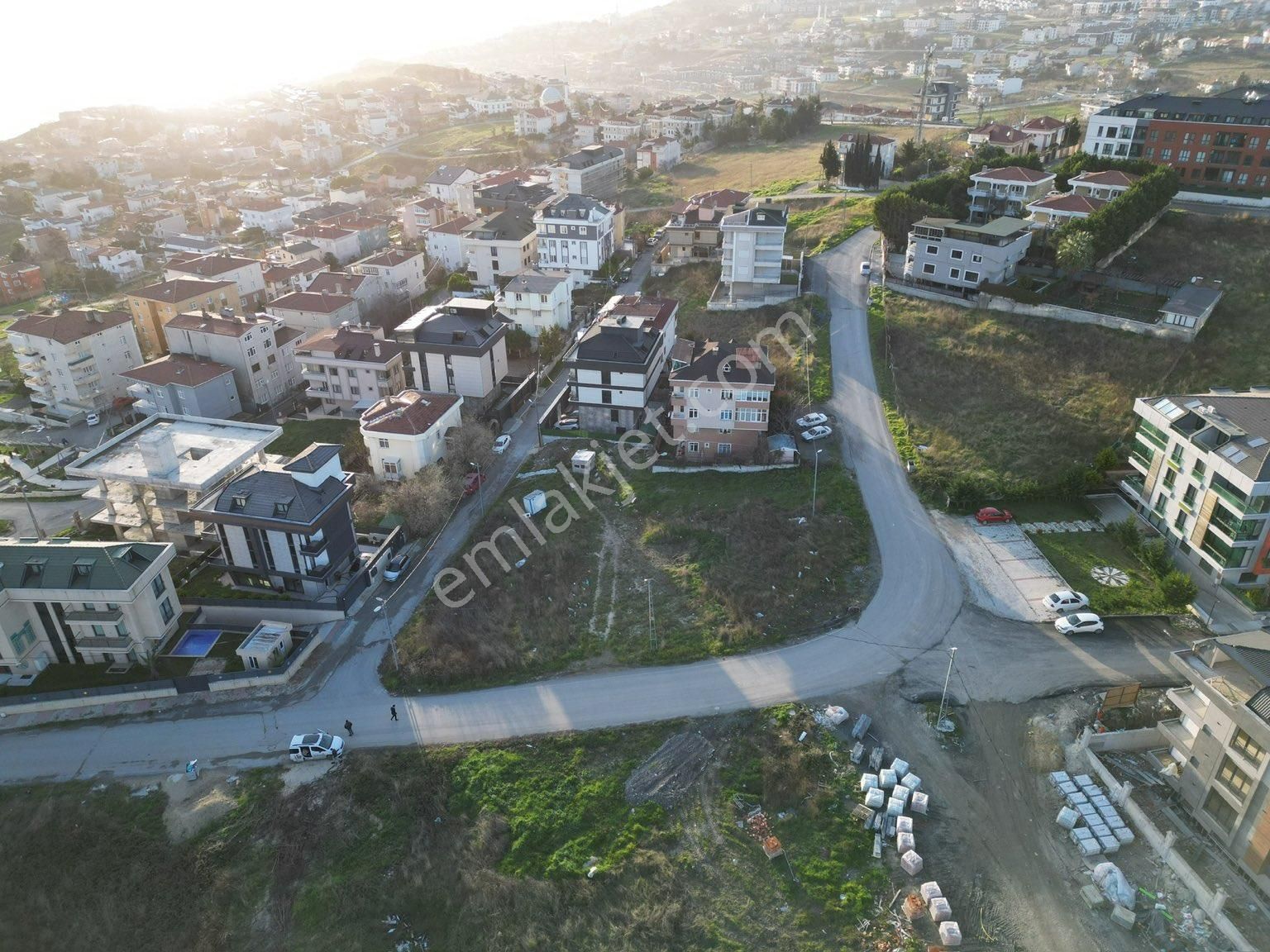 Beylikdüzü Marmara Satılık Villa İmarlı BEYLİKDÜZÜ SATILIK İMARLI ARSA