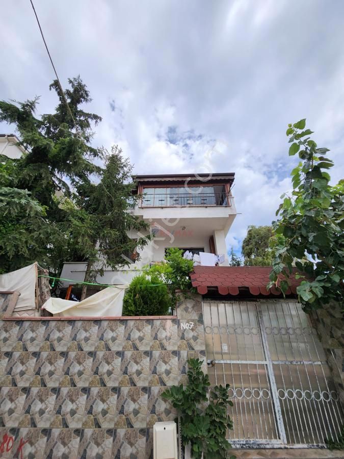 Darıca Cami Kiralık Bina Cami Mahallesinde 3+1, 110M2, Şömineli Ve Deniz manzaralı Daire